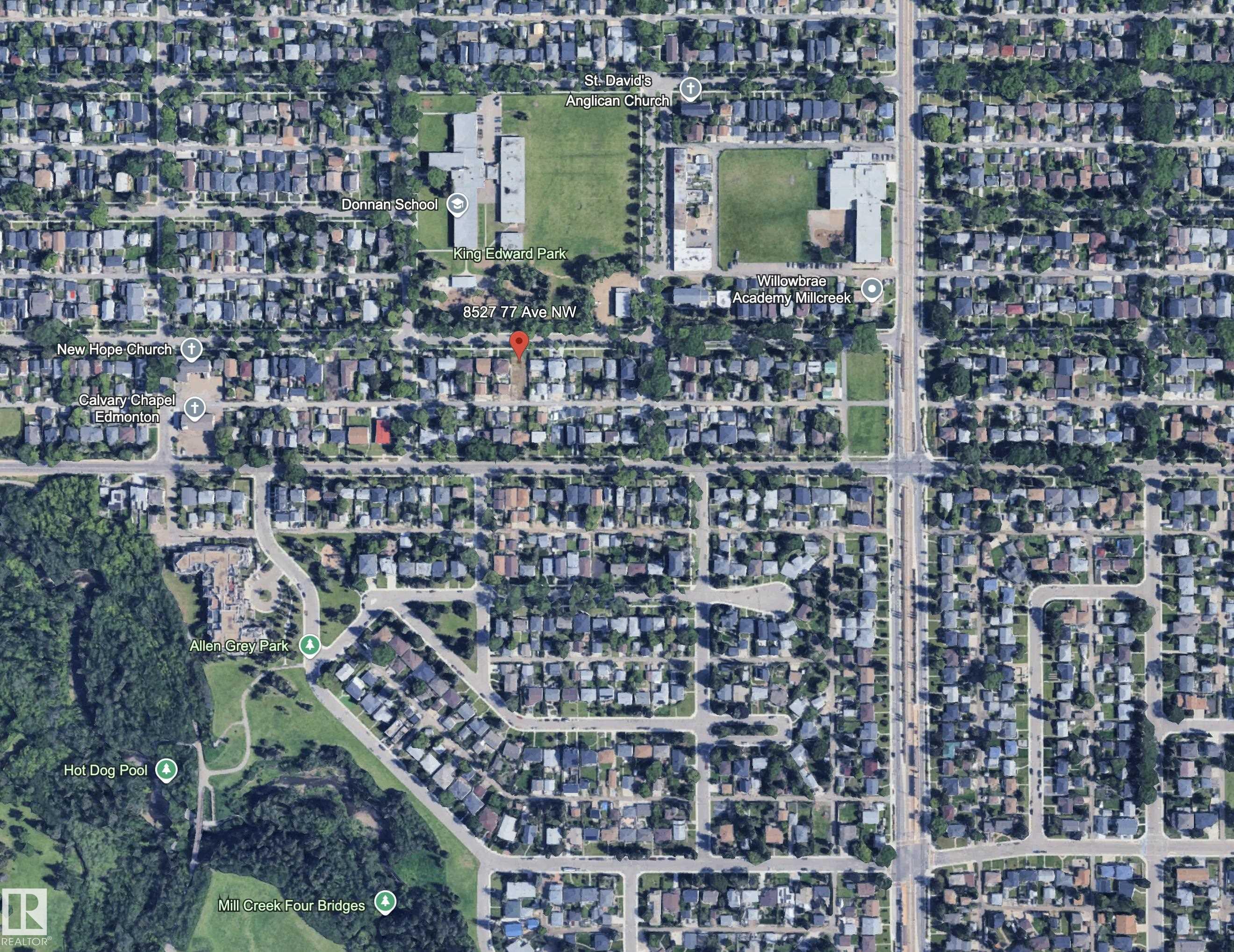 Photo 10 at 8527 77 Avenue NW, King Edward Park, Edmonton