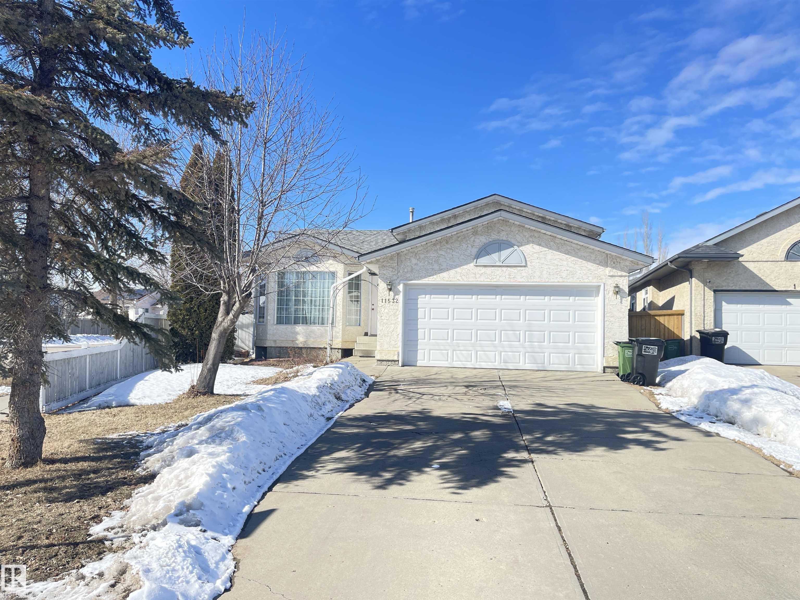 11532 9 Avenue NW, Twin Brooks, Edmonton photo number 2