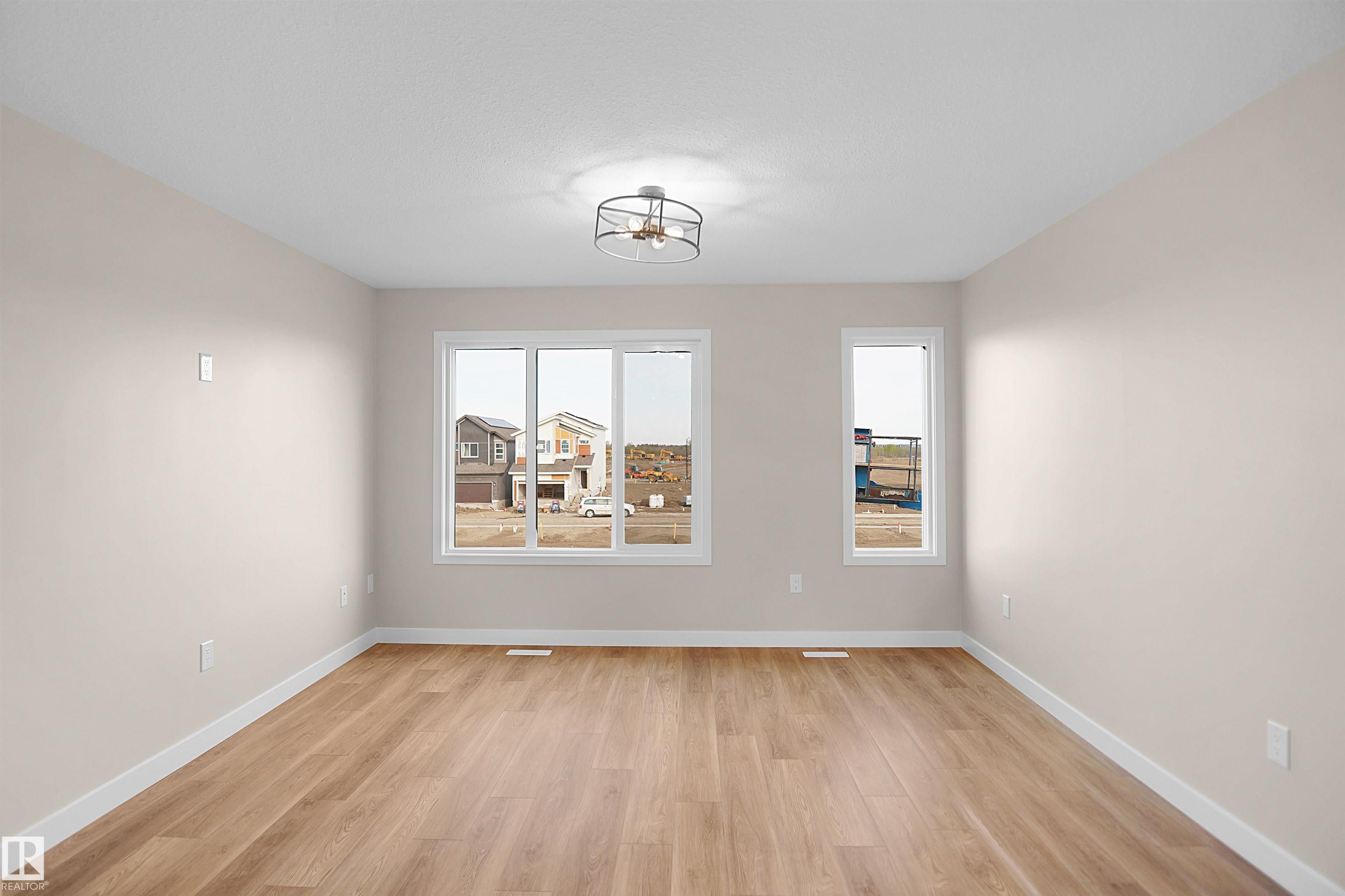 https://zimg.paragon.ice.com/ParagonImages/Property/PM/RAE/225390441/11/0/0/5464cff3caa35902ee224b94f3ced1ee/1/d174d98673d7420a707fb57b969e08fd/225390441-030e7f3b-abfb-4612-81ac-5f04990b7385.JPG