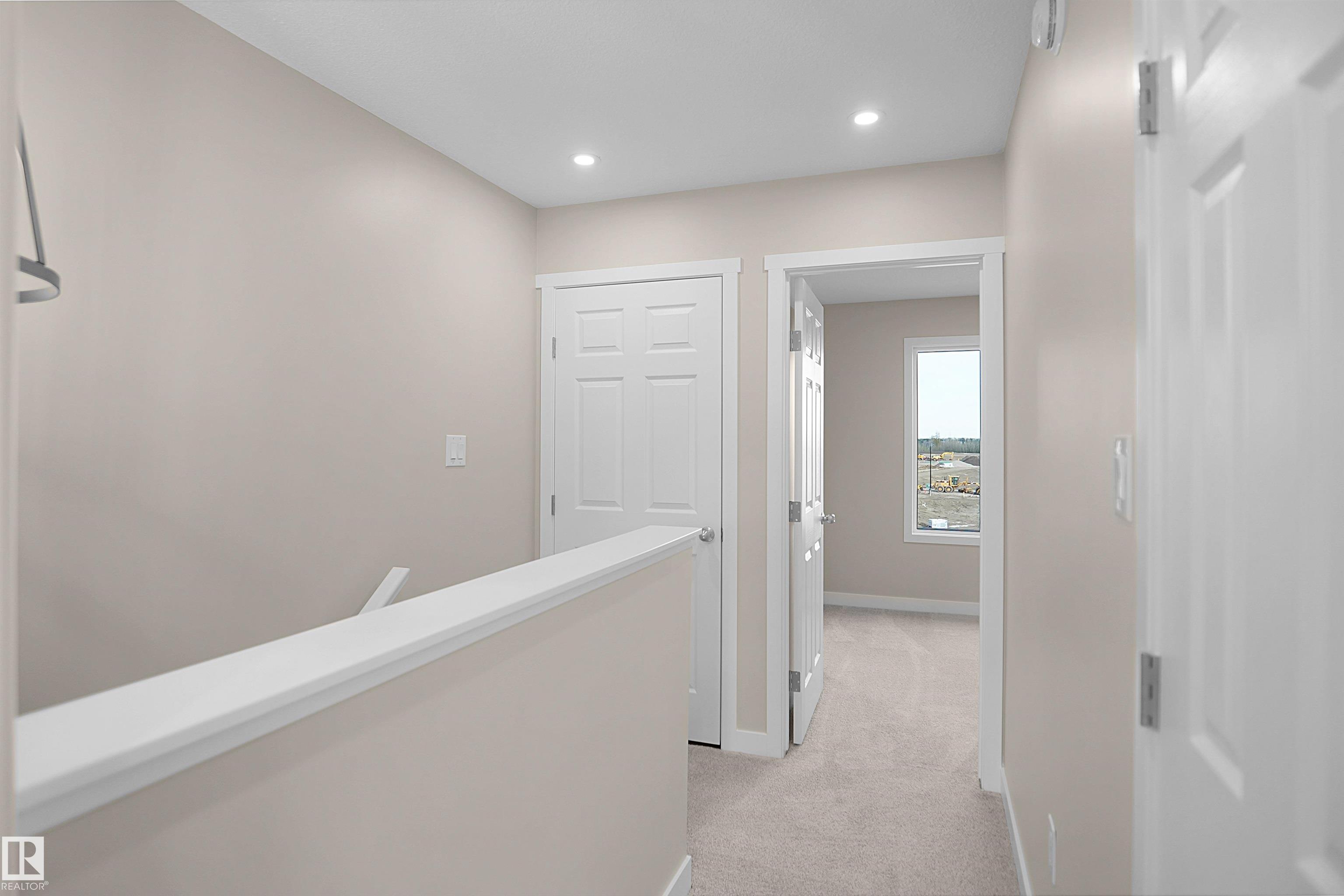 https://zimg.paragon.ice.com/ParagonImages/Property/PM/RAE/225390441/20/0/0/8e83bd0c2d8a7e72ec9feb0d17064d14/1/d174d98673d7420a707fb57b969e08fd/225390441-b38af010-ee77-422d-ab3e-1891d661e48e.JPG