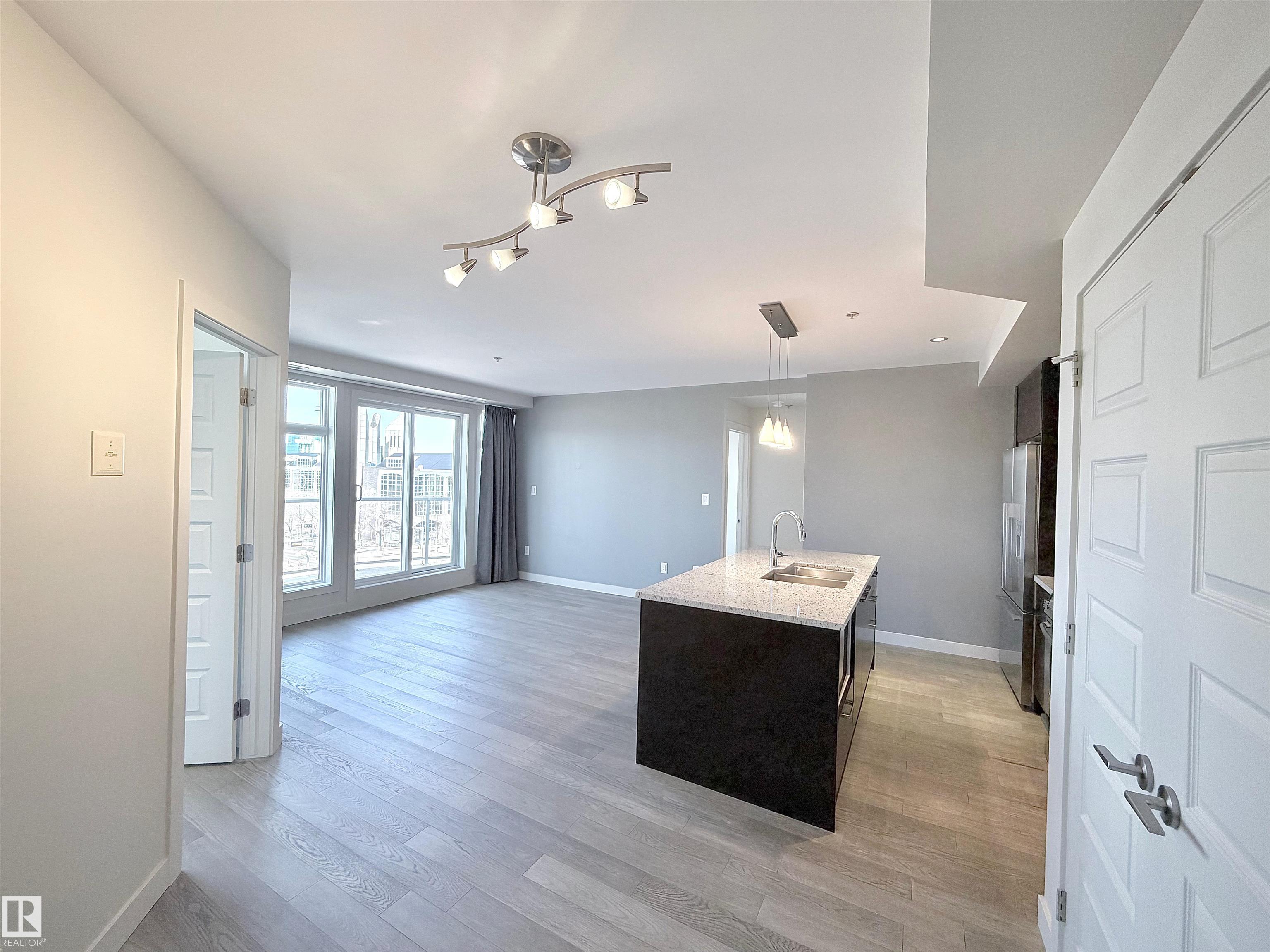 https://zimg.paragon.ice.com/ParagonImages/Property/PM/RAE/225390455/8/0/0/9583a13f690cec58d93fab2d89f0bbd3/1/14b6d6a578d0672c5c2ae6a8538131ea/225390455-d0999f3f-8a67-452a-b5c7-1f129be11eb0.JPG