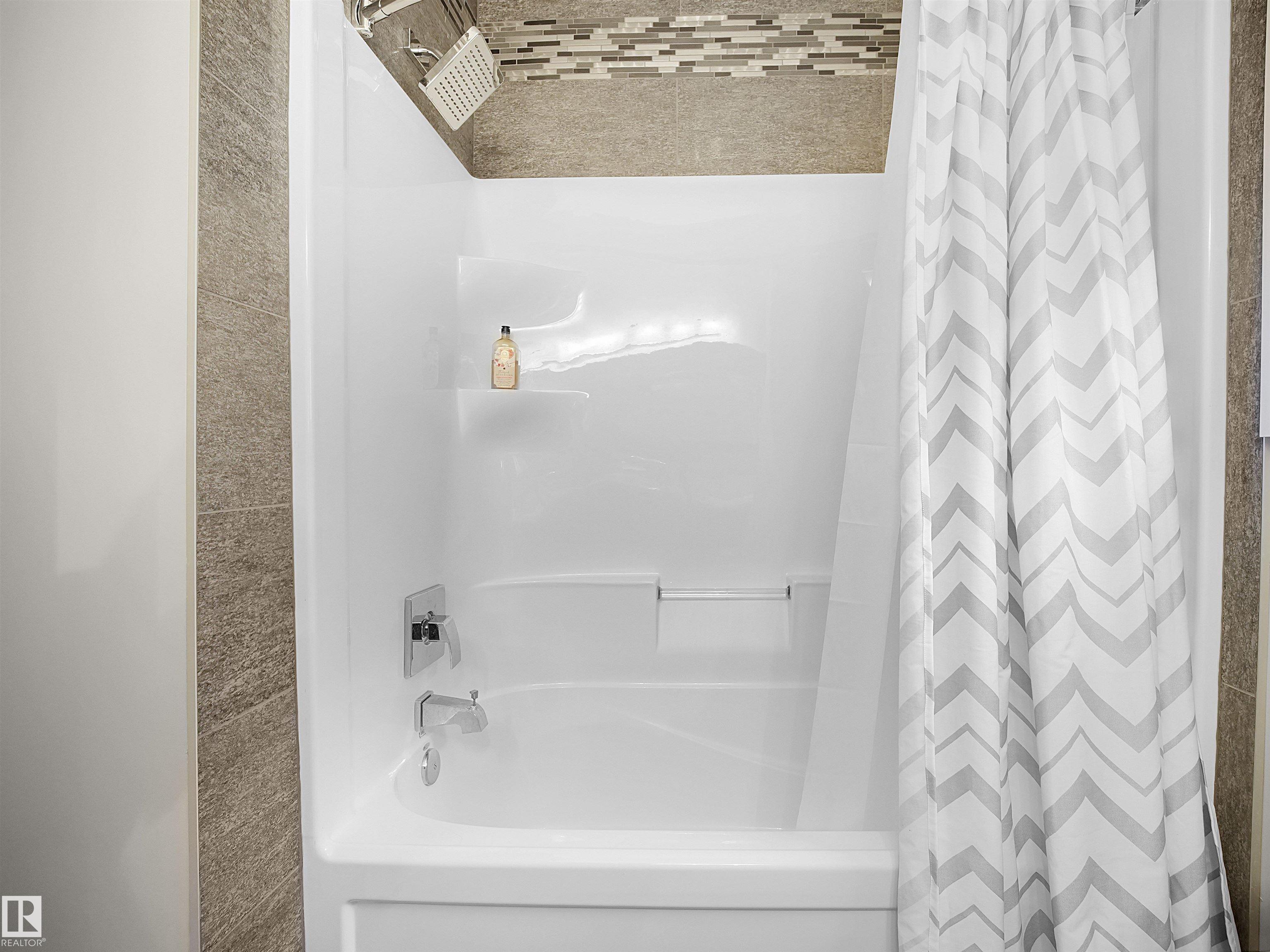 Photo 26 at 3332 Cameron Heights Landing NW, Cameron Heights, Edmonton