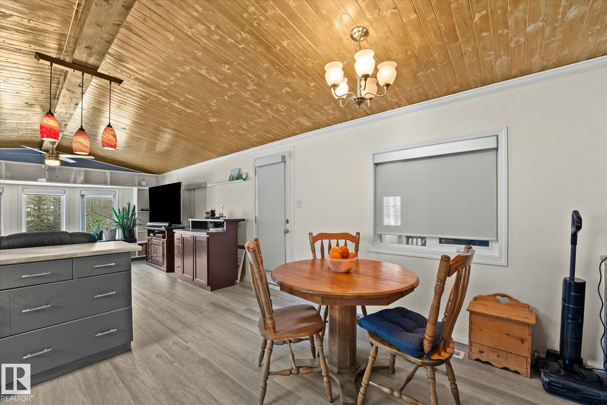 Photo 12 at 61 - 54228 Rge Road 12, Eagle Ridge, Rural Lac Ste. Anne County