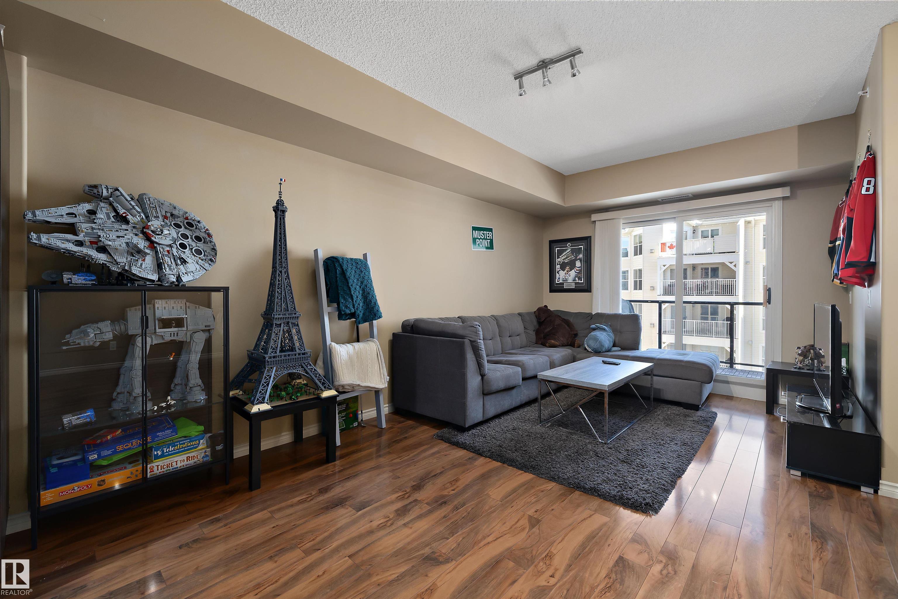 https://zimg.paragon.ice.com/ParagonImages/Property/PM/RAE/225390477/8/0/0/a09ce9972875e2ed1f8386c4c8ac7f19/1/f8d37b1c1f2a2f8842d75d6eff30e89c/225390477-37e0b60a-3240-4594-8d98-bf0871304922.JPG