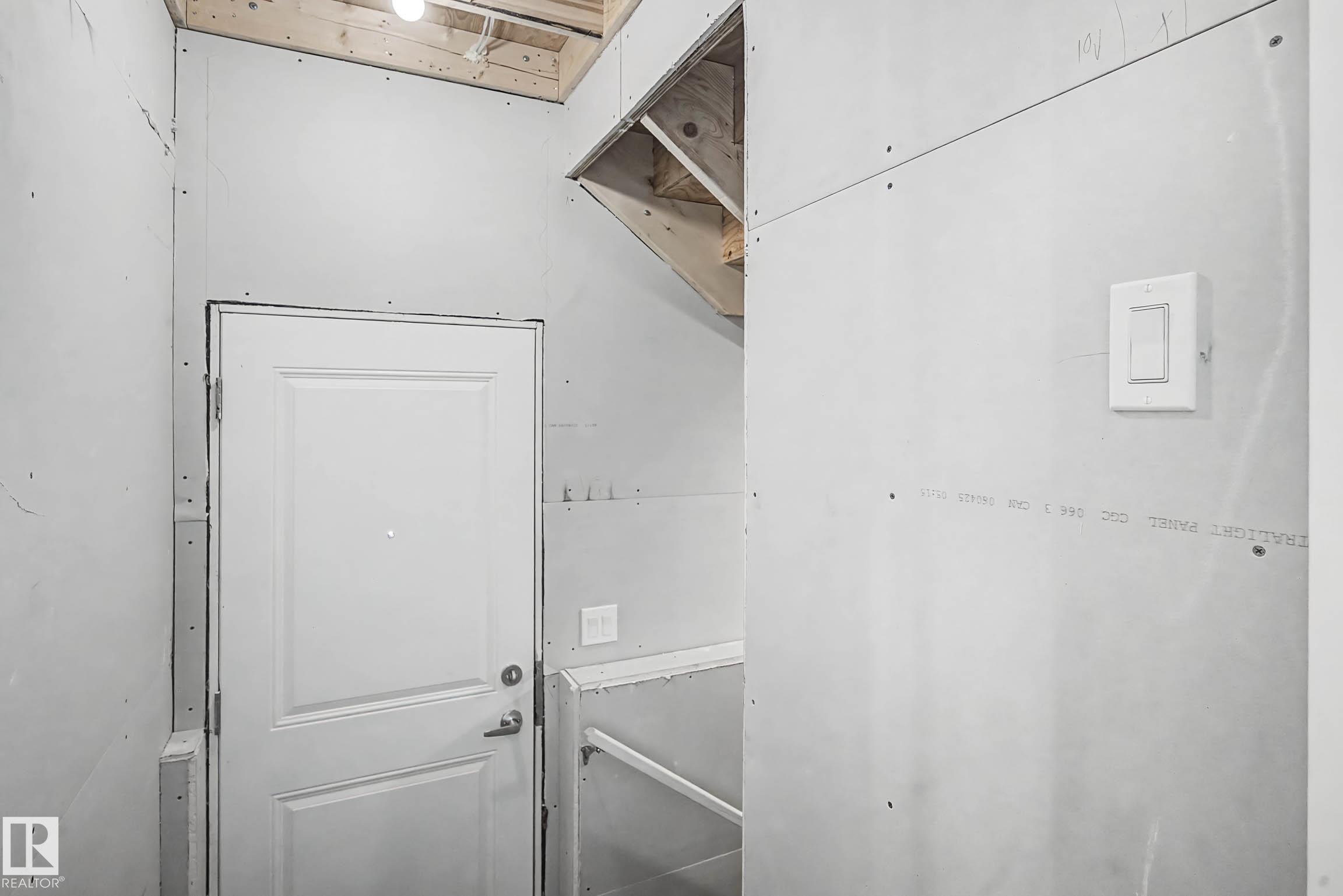 Photo 31 at 7126 51 Avenue, Elan, Beaumont