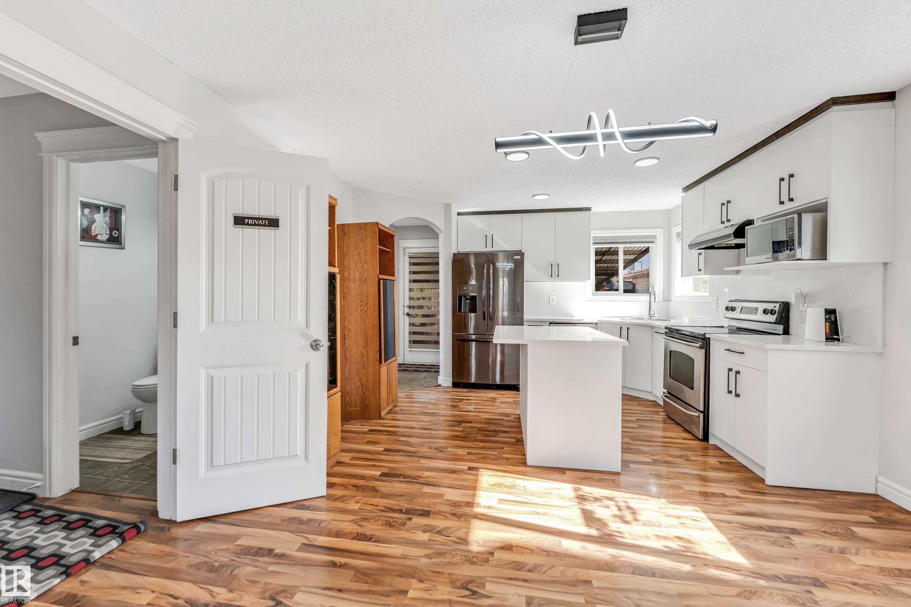 Photo 11 at 1921 119a Street SW, Rutherford, Edmonton