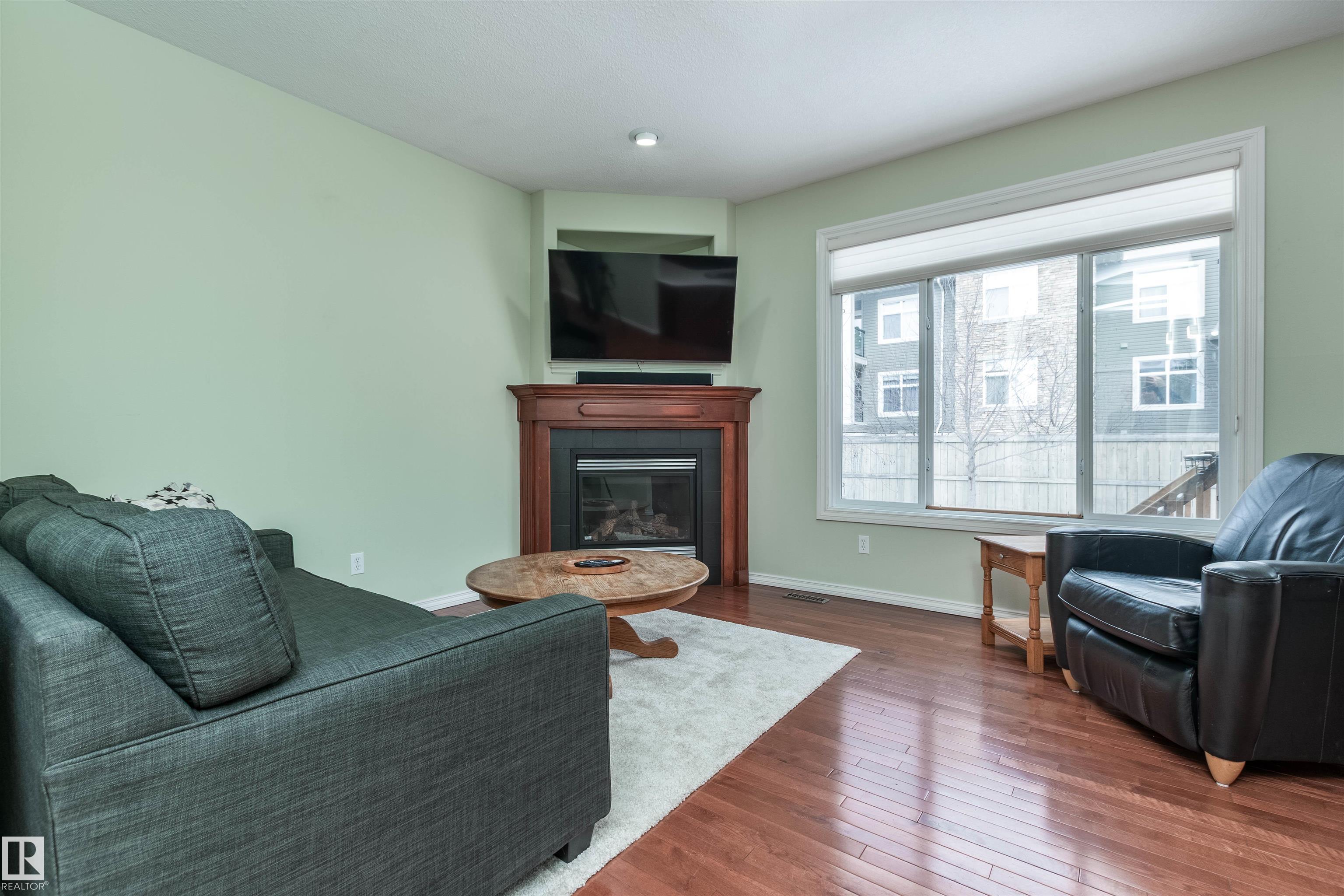 Picture for 11548 11 AV SW