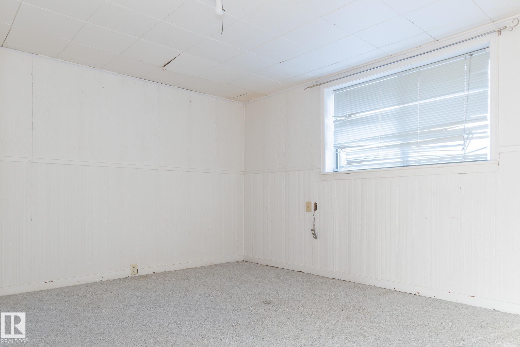 Photo 19 at 11234 71 Avenue NW, Parkallen, Edmonton