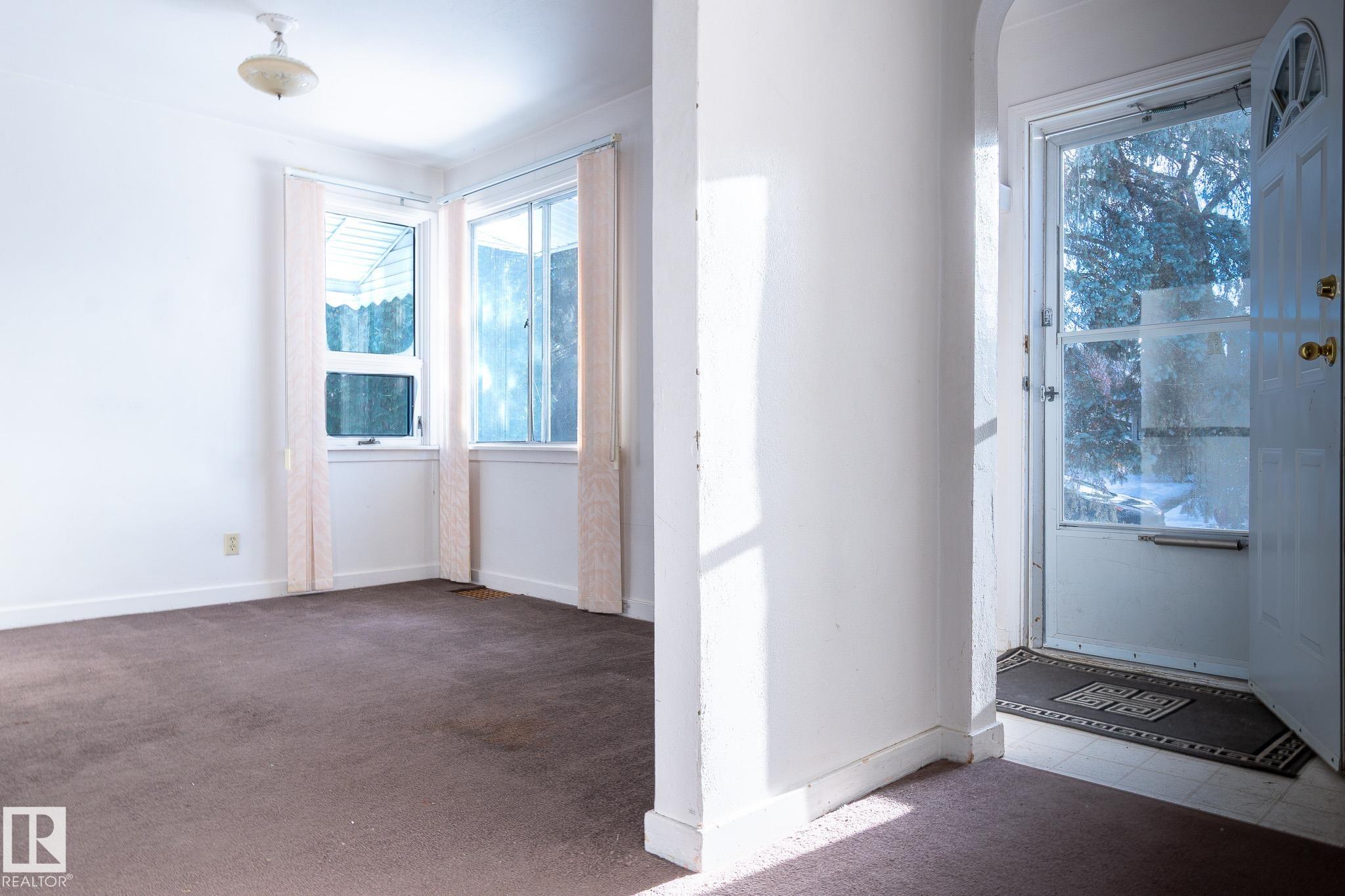 11234 71 Avenue NW, Parkallen, Edmonton