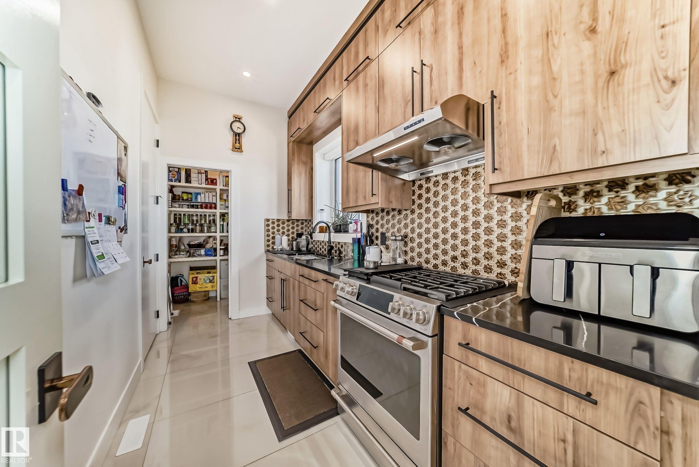 Photo 22 at 202 - 53213 Rge Road 261a, Park Lane Estates, Rural Parkland County