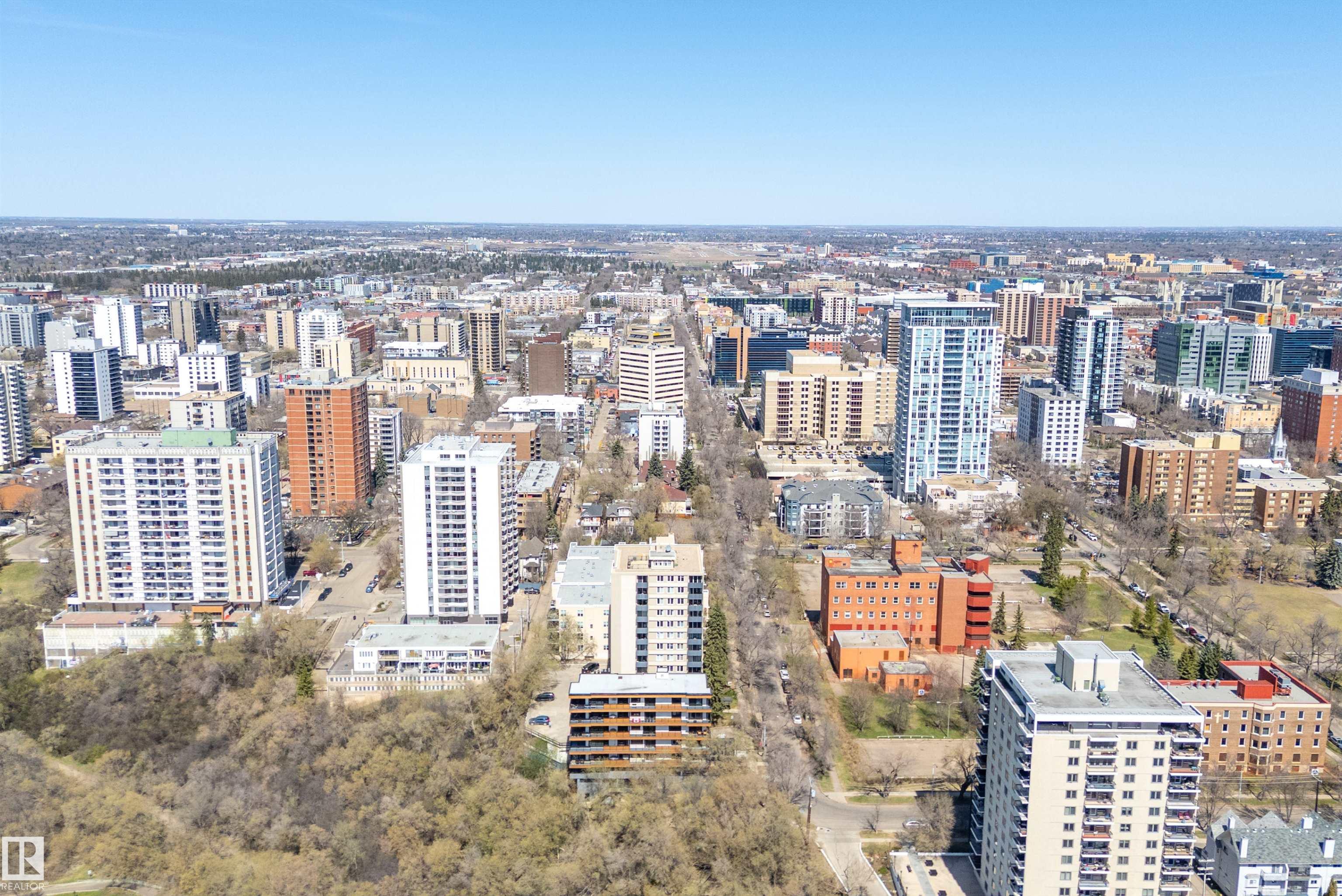 https://zimg.paragon.ice.com/ParagonImages/Property/PM/RAE/225390545/51/0/0/6457ff8ab87045c28411ff2ac58e647e/1/ed74973f59739c3e7b99c4331d1f1c60/225390545-6baf19a0-178d-4fdd-95c8-c3a4739770b8.JPG