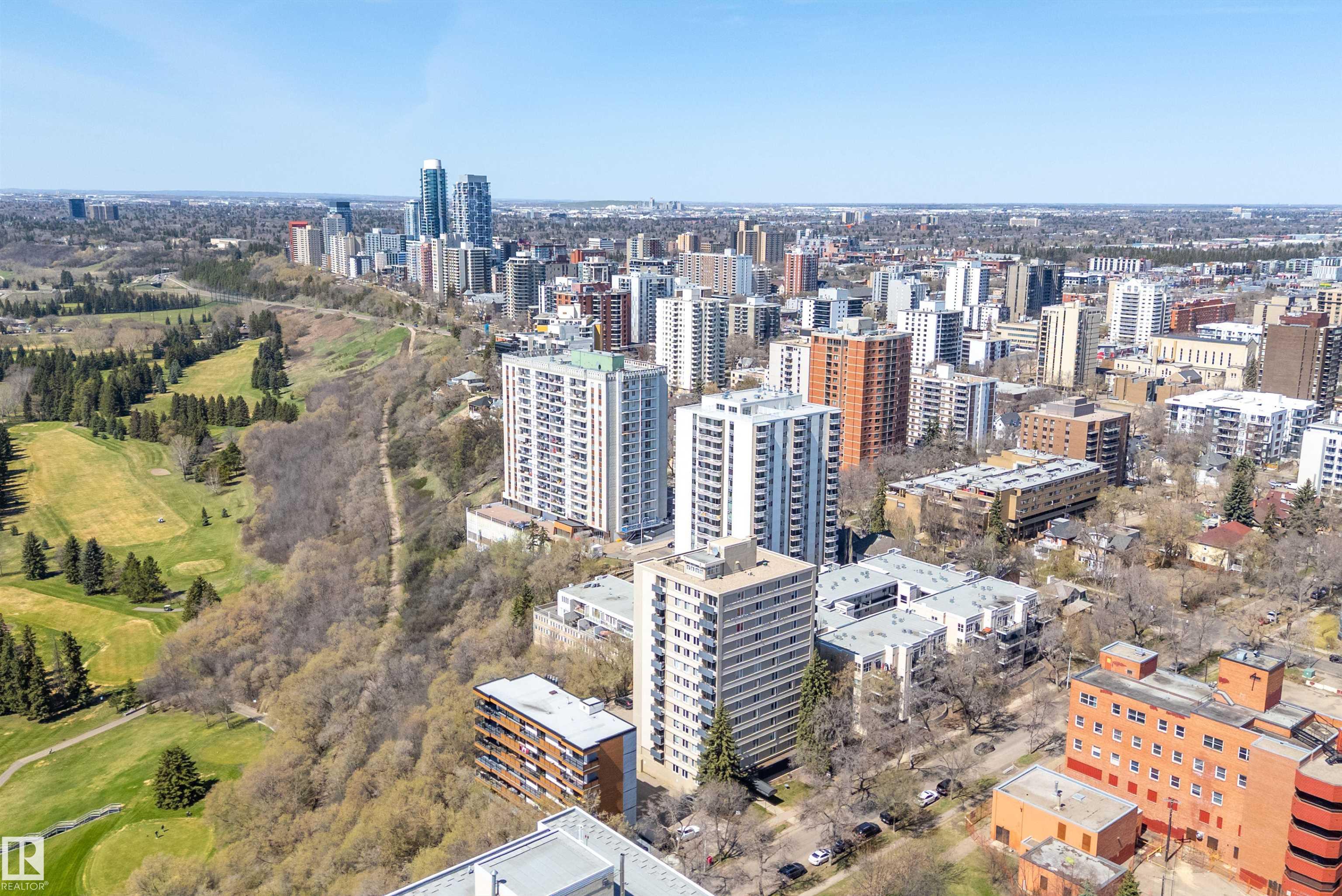 https://zimg.paragon.ice.com/ParagonImages/Property/PM/RAE/225390545/52/0/0/1df3862ca40f71d2f5081f9cd0684526/1/ed74973f59739c3e7b99c4331d1f1c60/225390545-a9cdbcfd-9694-4893-9365-b110bb55fb84.JPG
