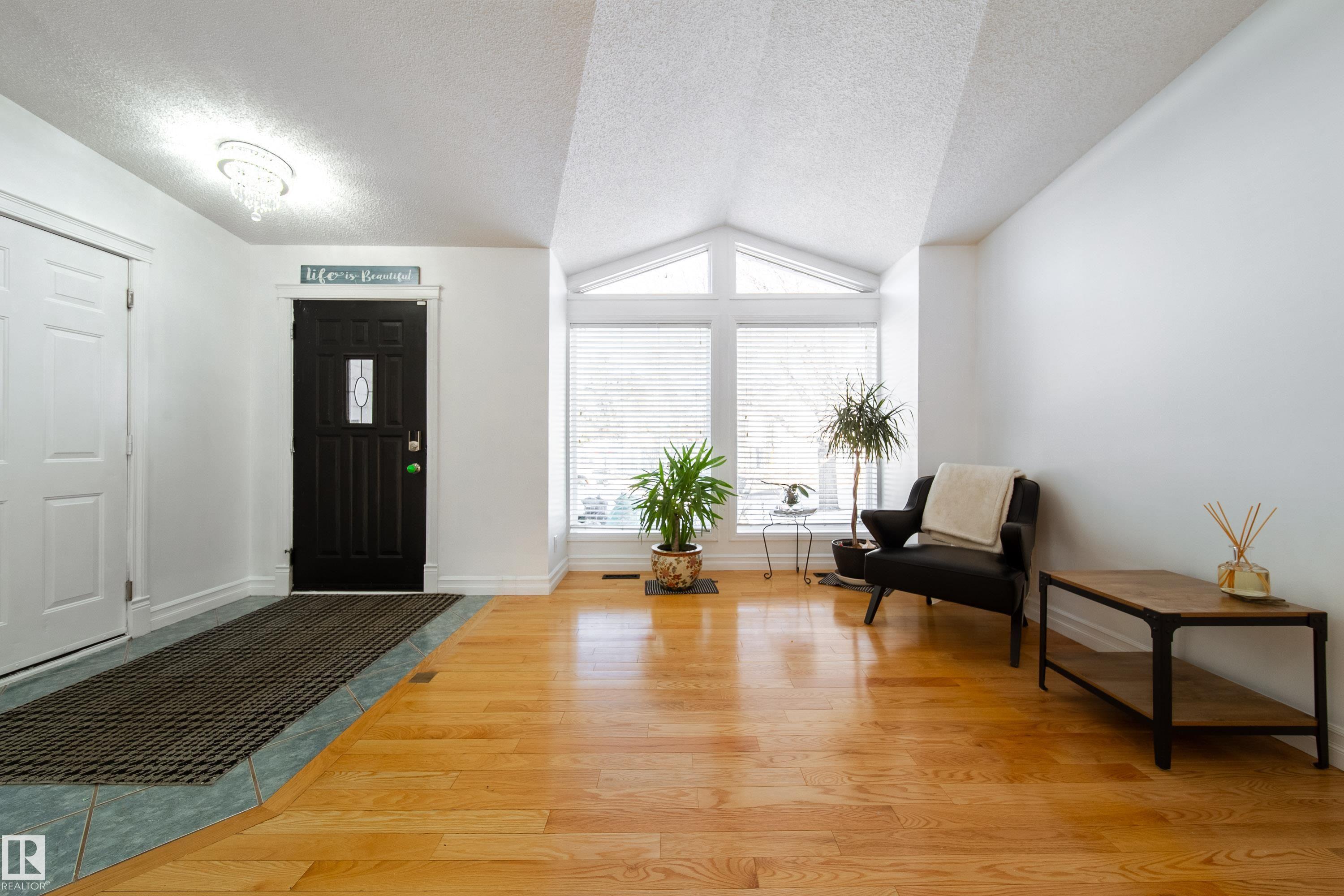 18007 57 Avenue NW, Dechene, Edmonton