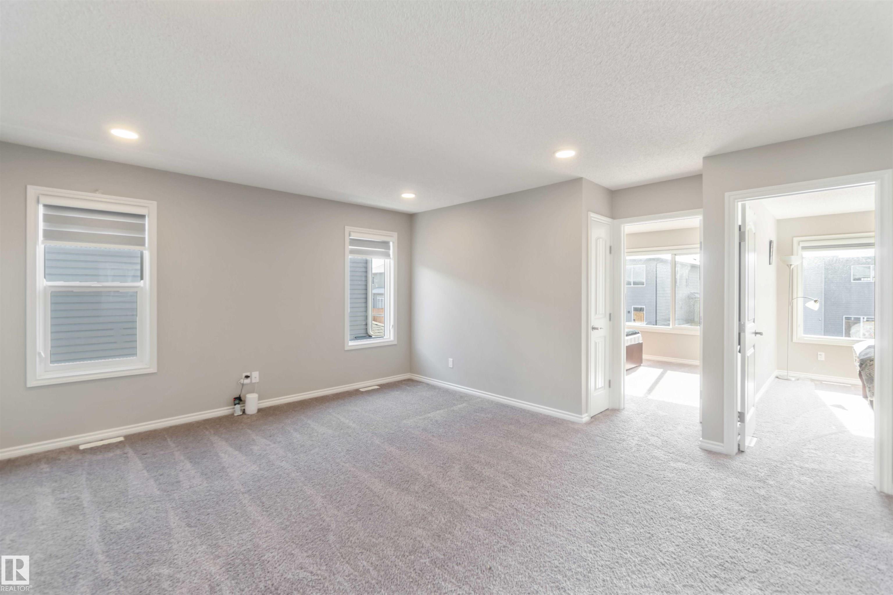 Photo 33 at 435 41 Avenue NW, Maple Crest, Edmonton