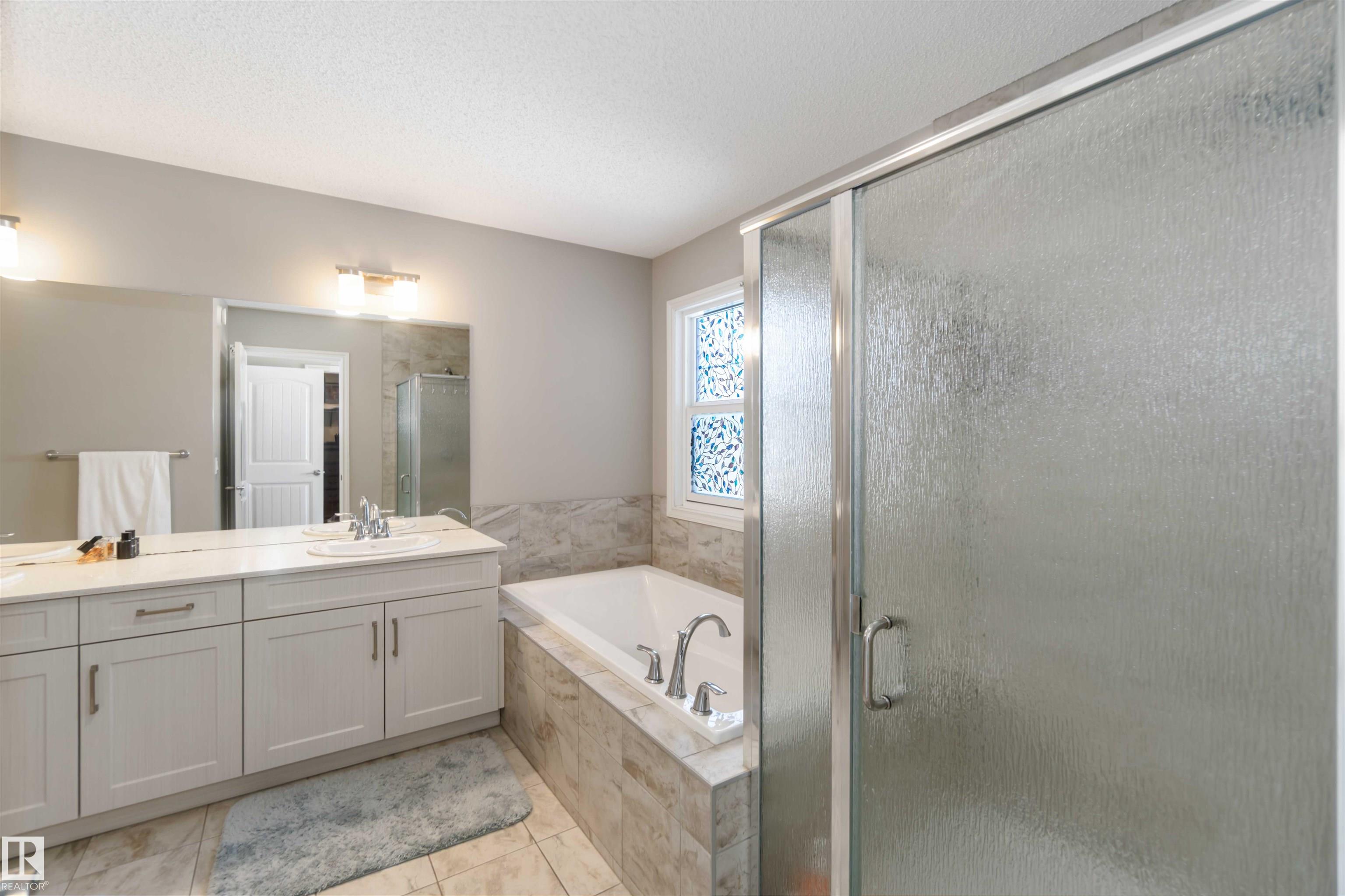 Photo 43 at 435 41 Avenue NW, Maple Crest, Edmonton