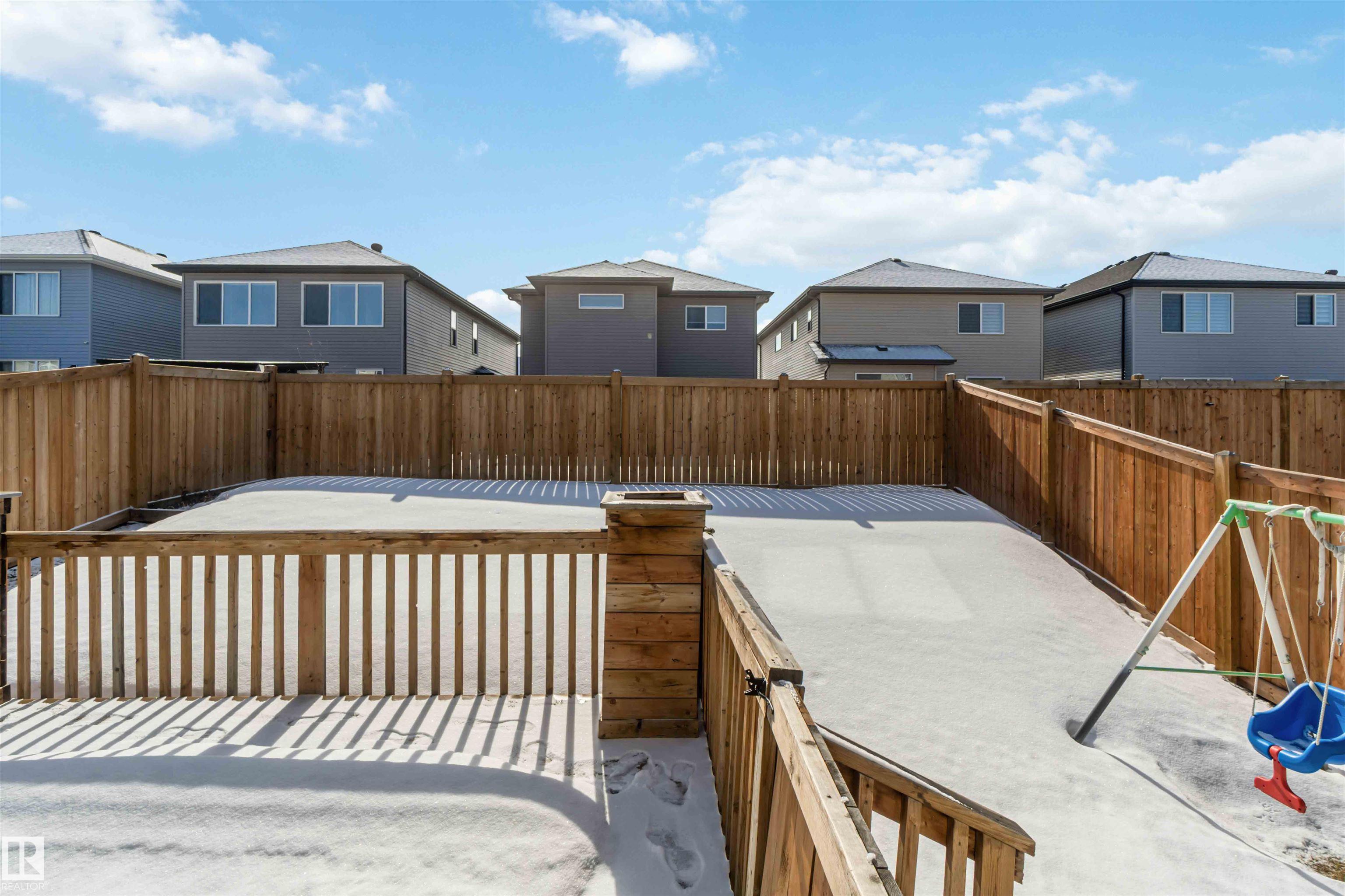 Photo 56 at 435 41 Avenue NW, Maple Crest, Edmonton