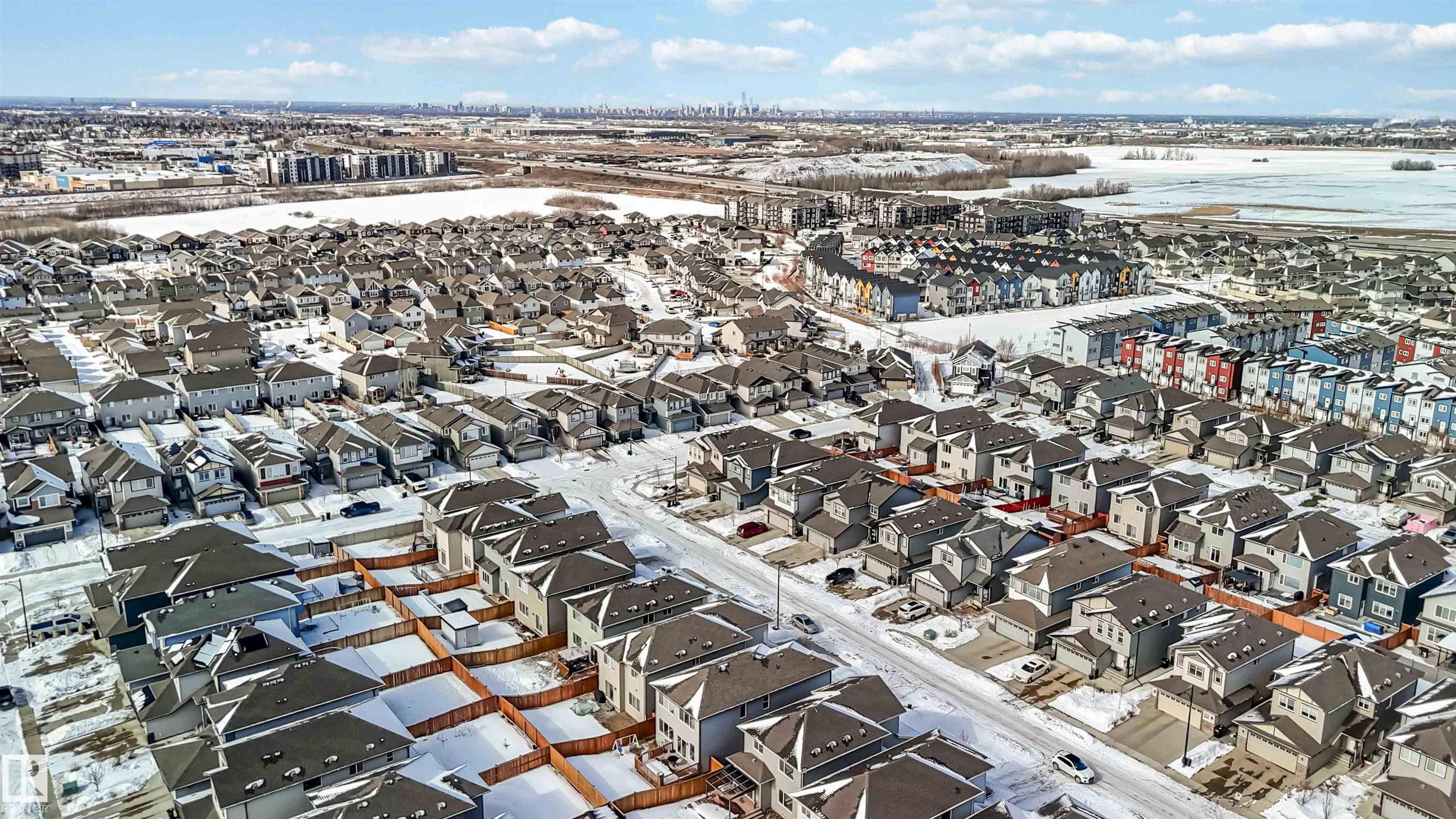 Photo 59 at 435 41 Avenue NW, Maple Crest, Edmonton