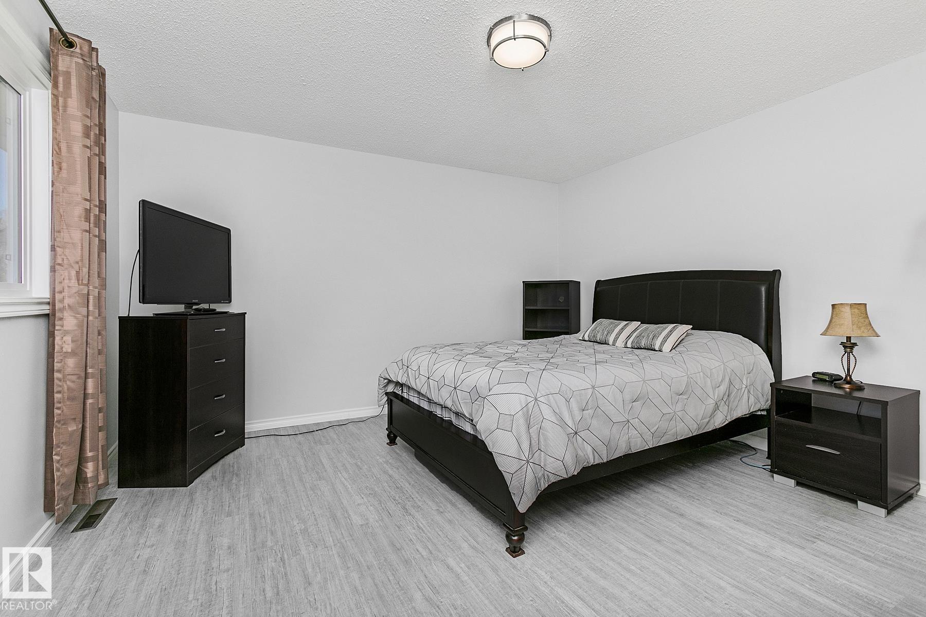 Photo 22 at 6315 132a Avenue NW, Belvedere, Edmonton