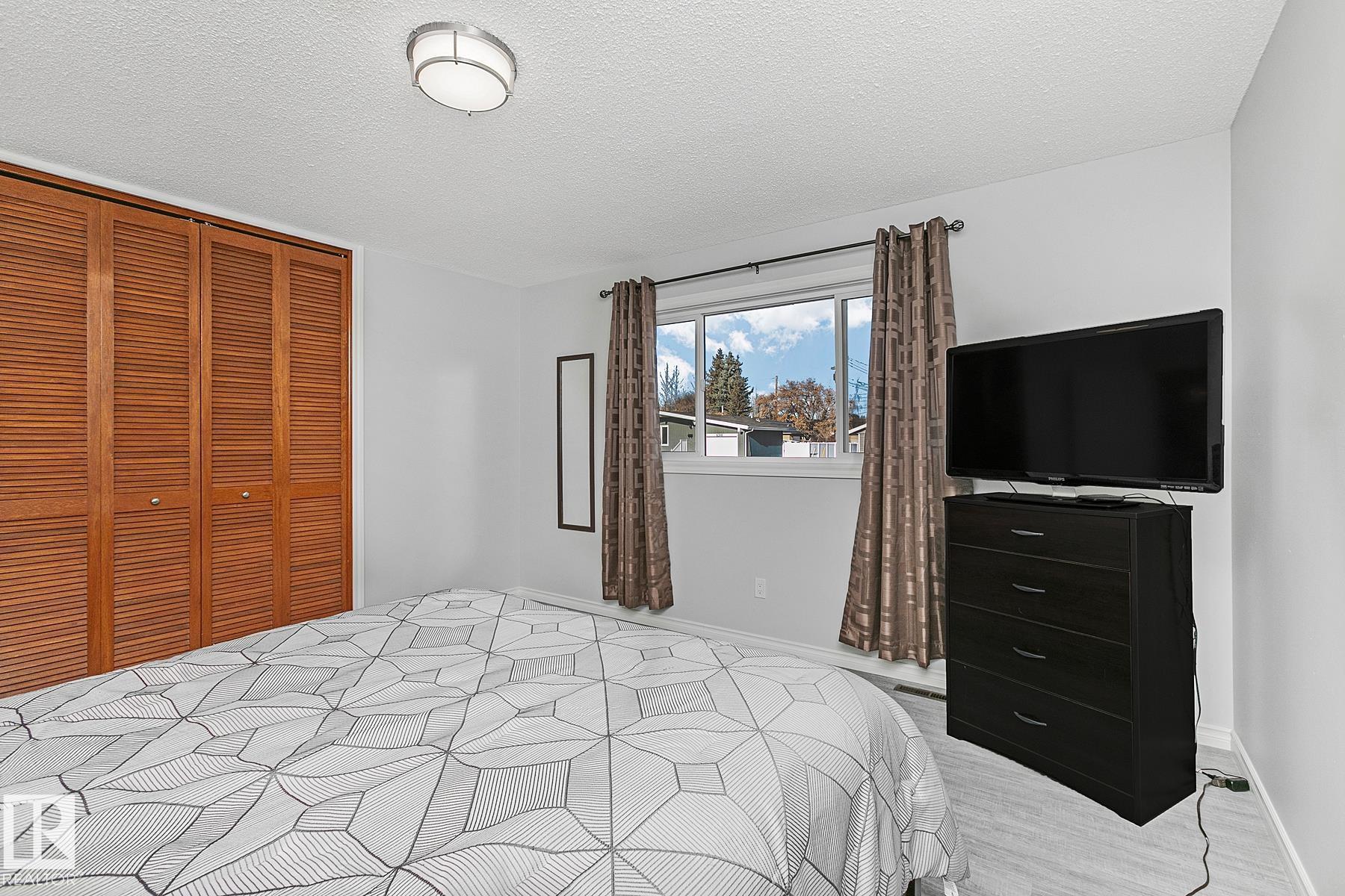 Photo 23 at 6315 132a Avenue NW, Belvedere, Edmonton