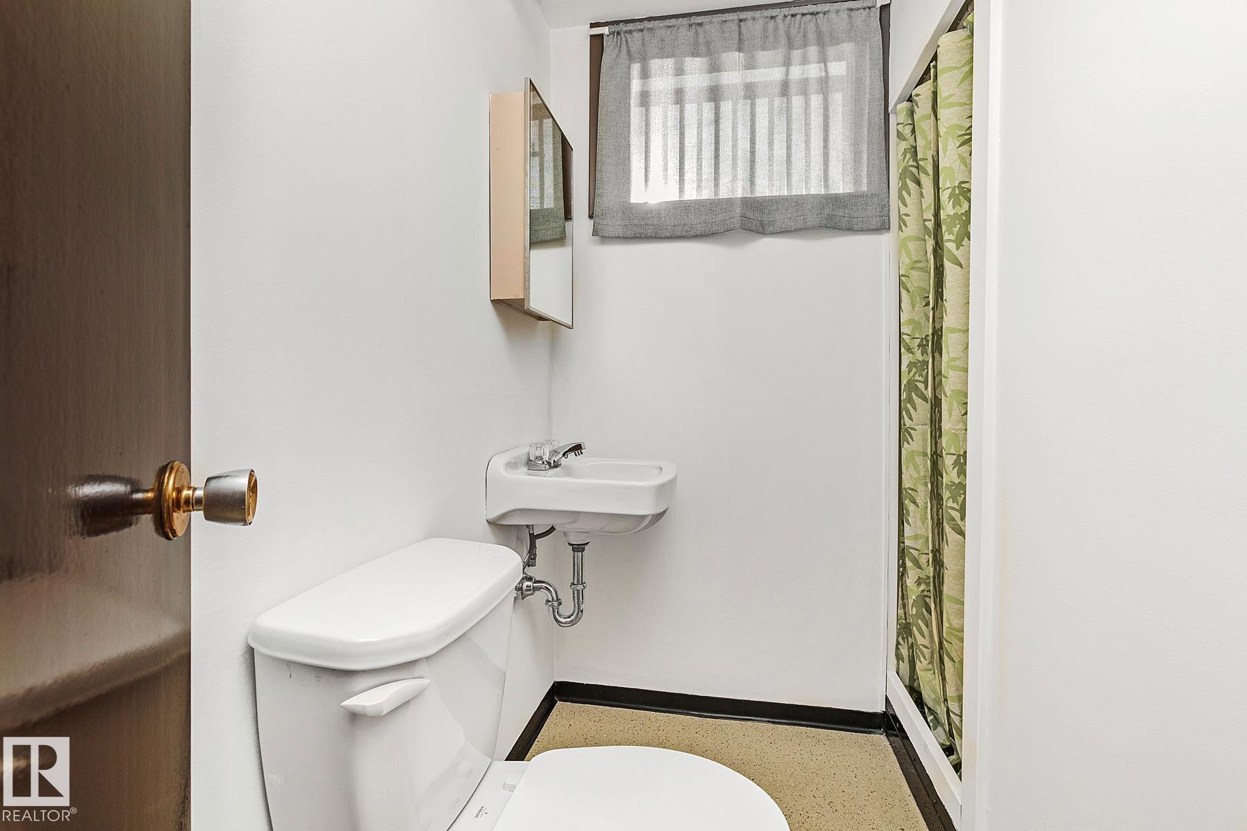 Photo 31 at 6315 132a Avenue NW, Belvedere, Edmonton