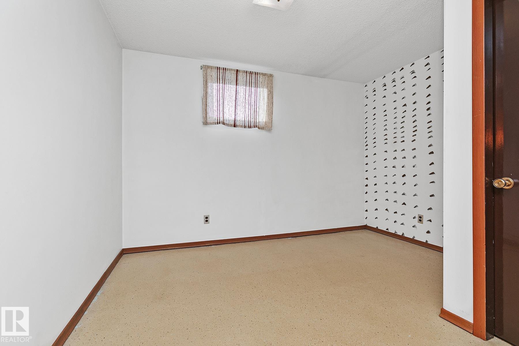 Photo 32 at 6315 132a Avenue NW, Belvedere, Edmonton