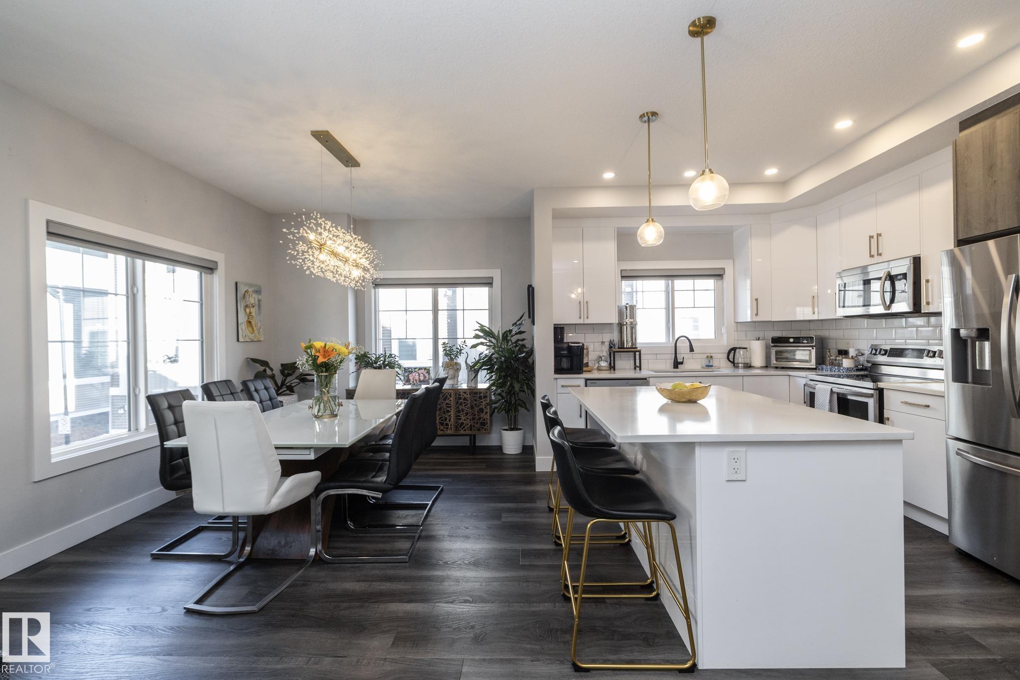 Photo 12 at 37 - 230 Edgemont Road NW, Edgemont, Edmonton