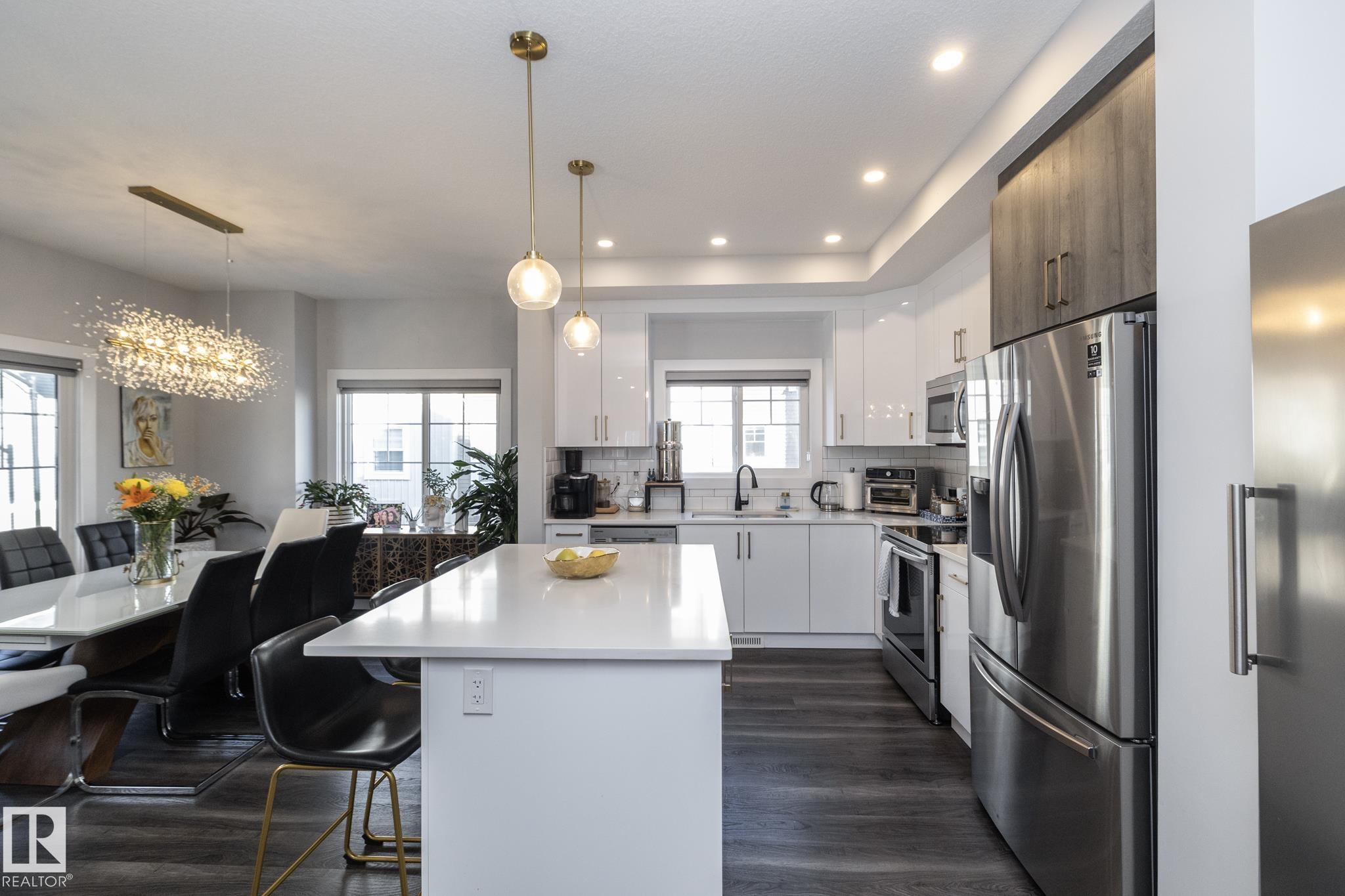 Photo 13 at 37 - 230 Edgemont Road NW, Edgemont, Edmonton