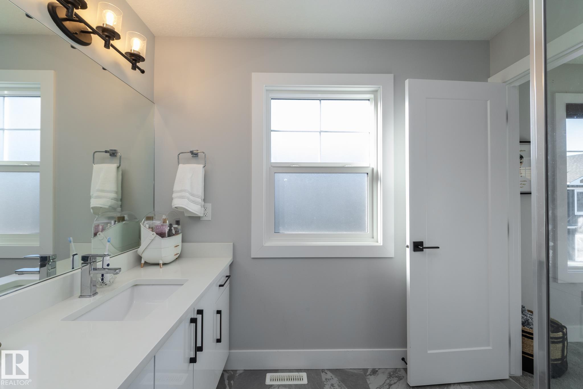 Photo 31 at 37 - 230 Edgemont Road NW, Edgemont, Edmonton