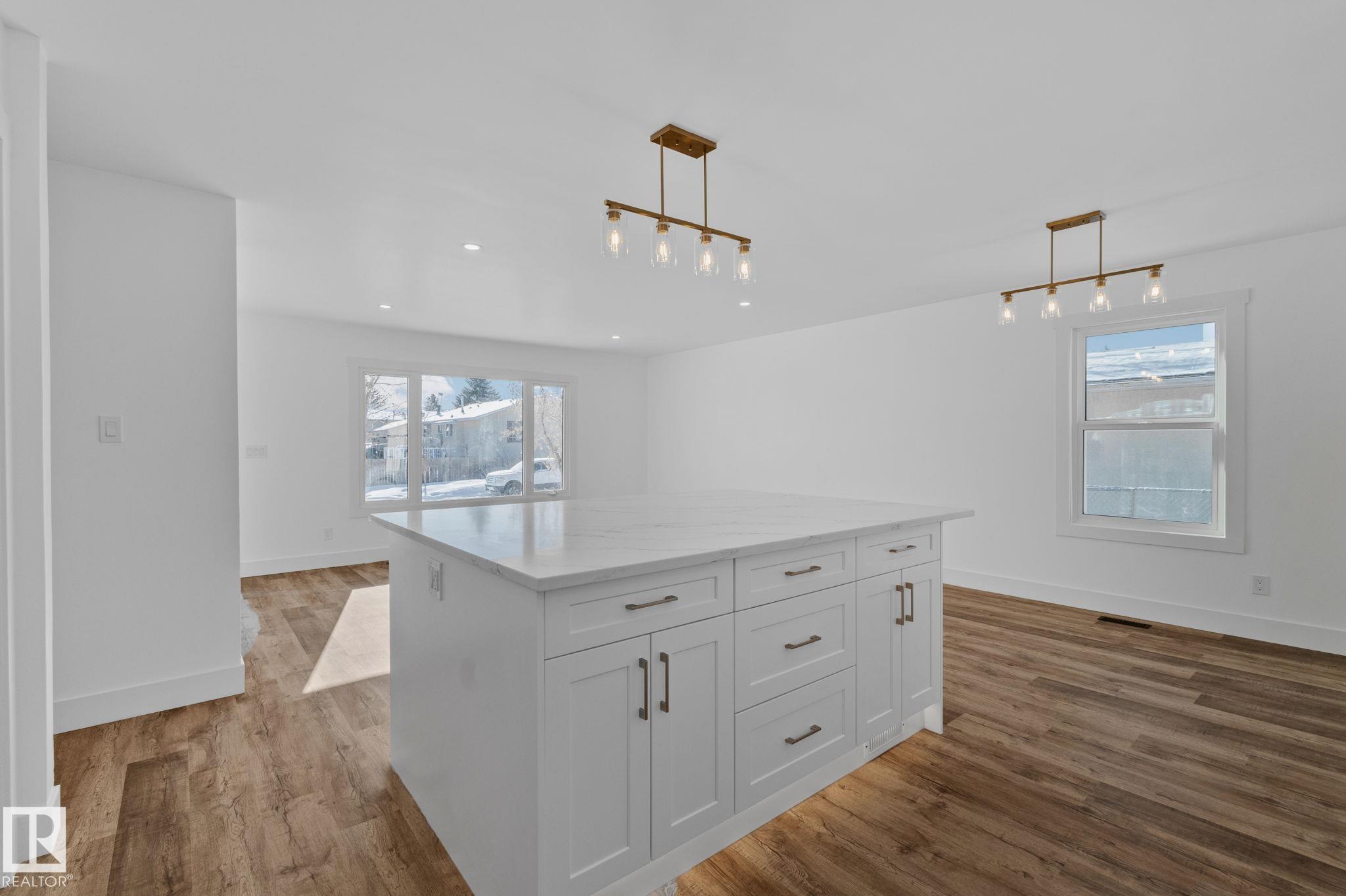 Photo 7 at 26 Alcott Crescent, Akinsdale, St. Albert