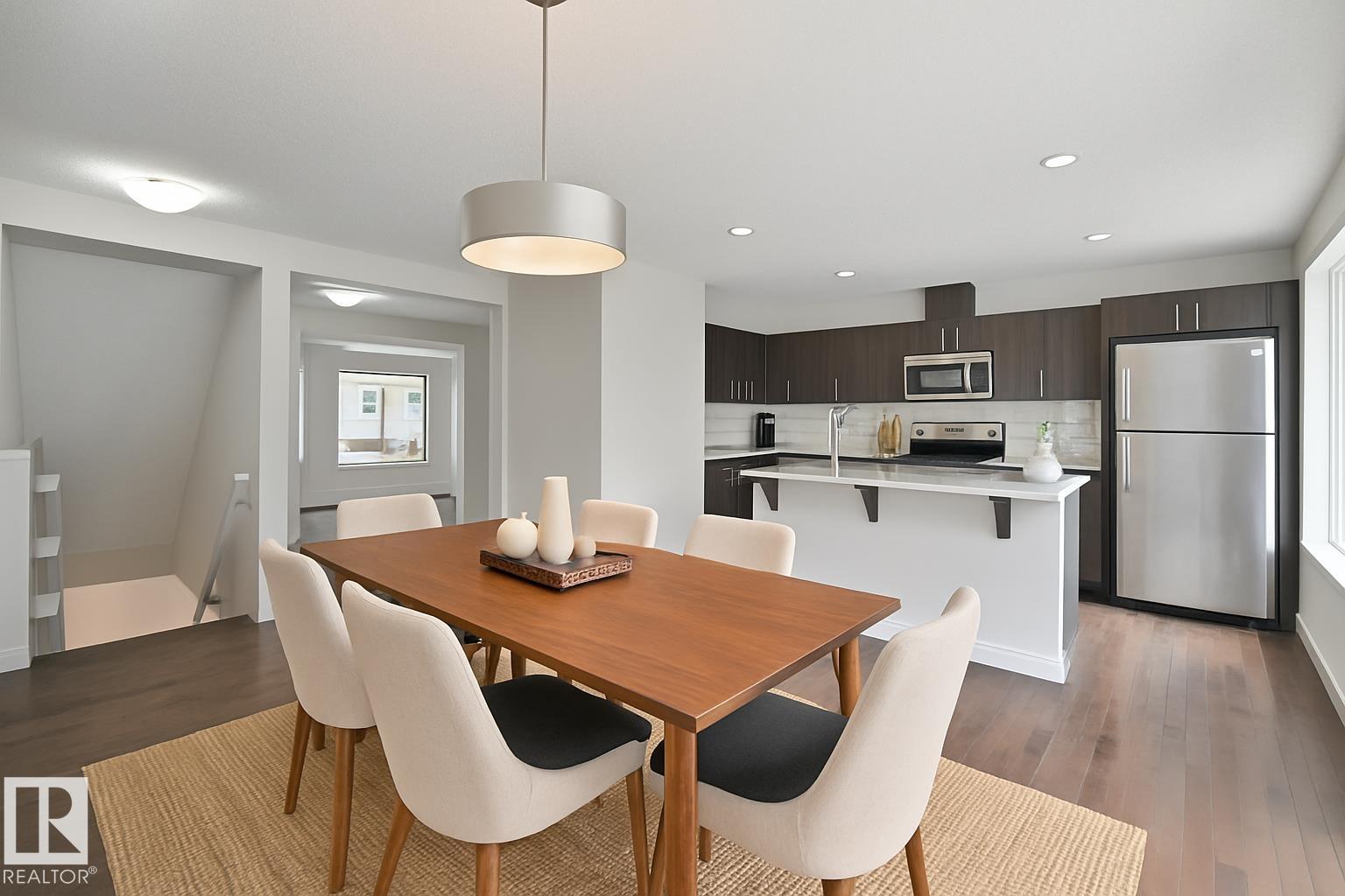 Photo 10 at 35 - 2922 Maple Way NW, Maple Crest, Edmonton