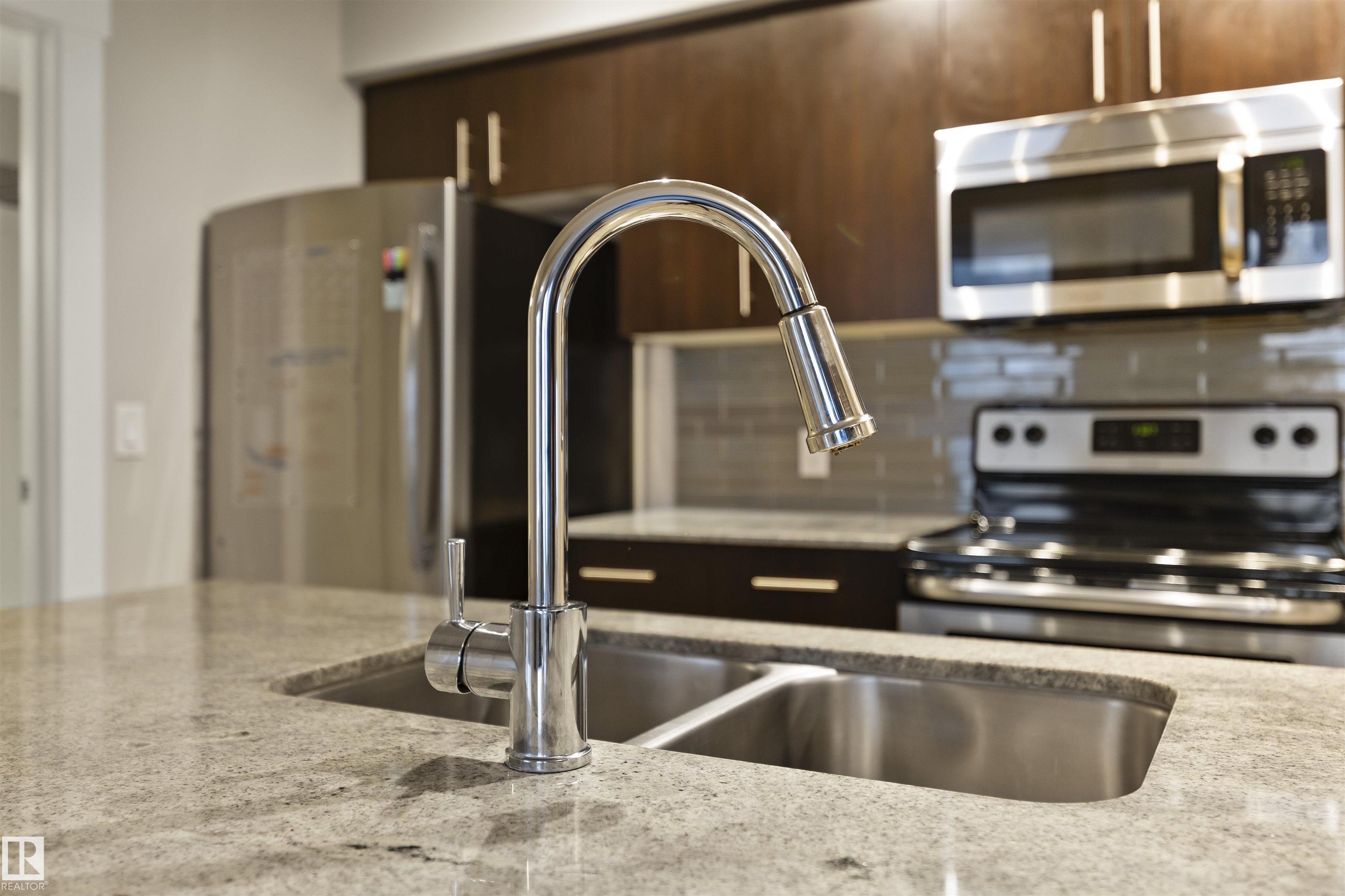 Photo 10 at 905 - 10226 104 Street NW, Downtown, Edmonton