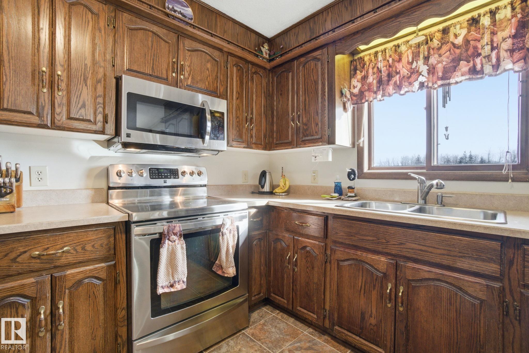 Photo 12 at 55022 Rge Road 23, None, Rural Lac Ste. Anne County