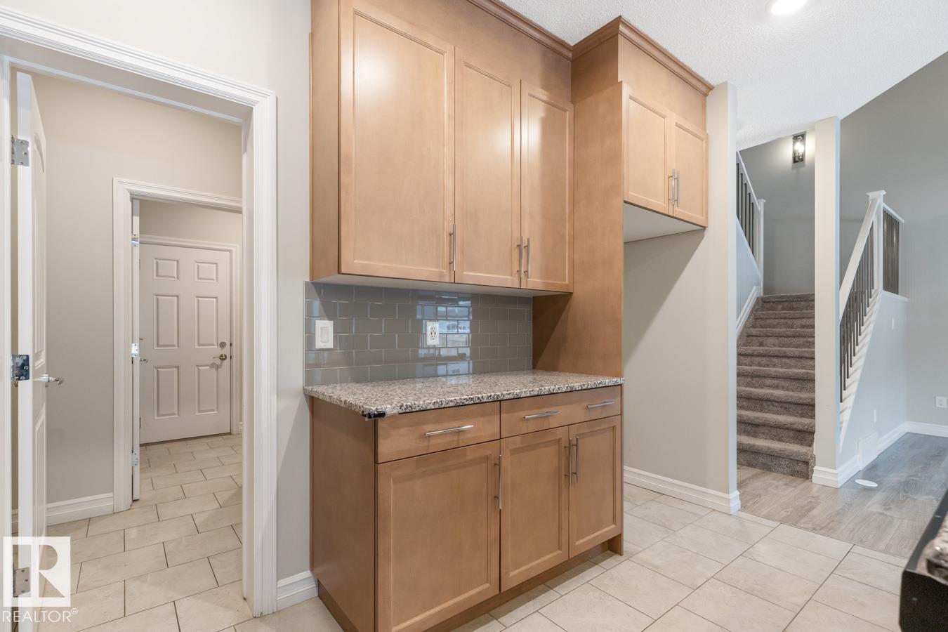 Photo 11 at 1424 29 Street NW, Laurel, Edmonton