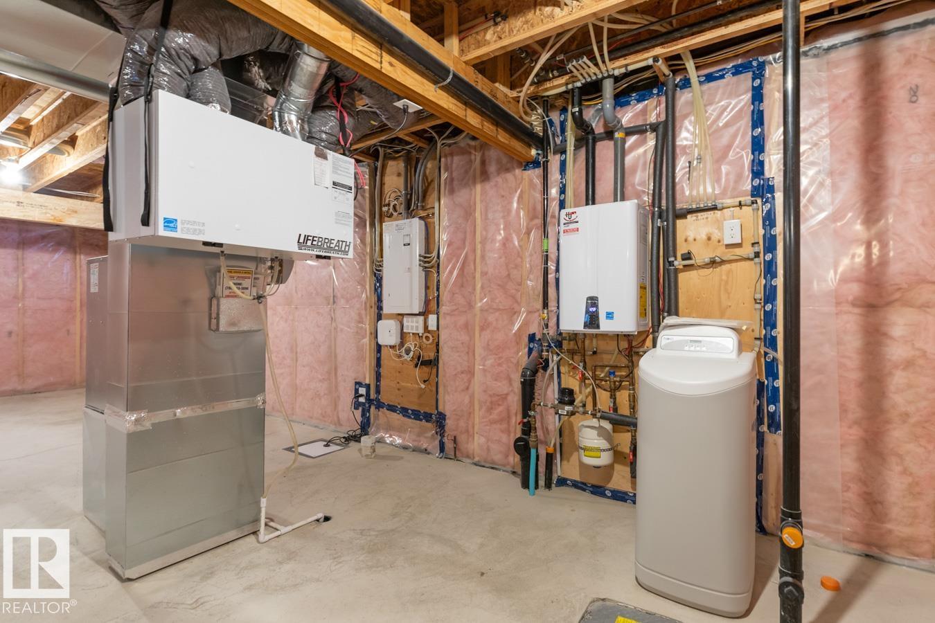 Photo 36 at 1424 29 Street NW, Laurel, Edmonton