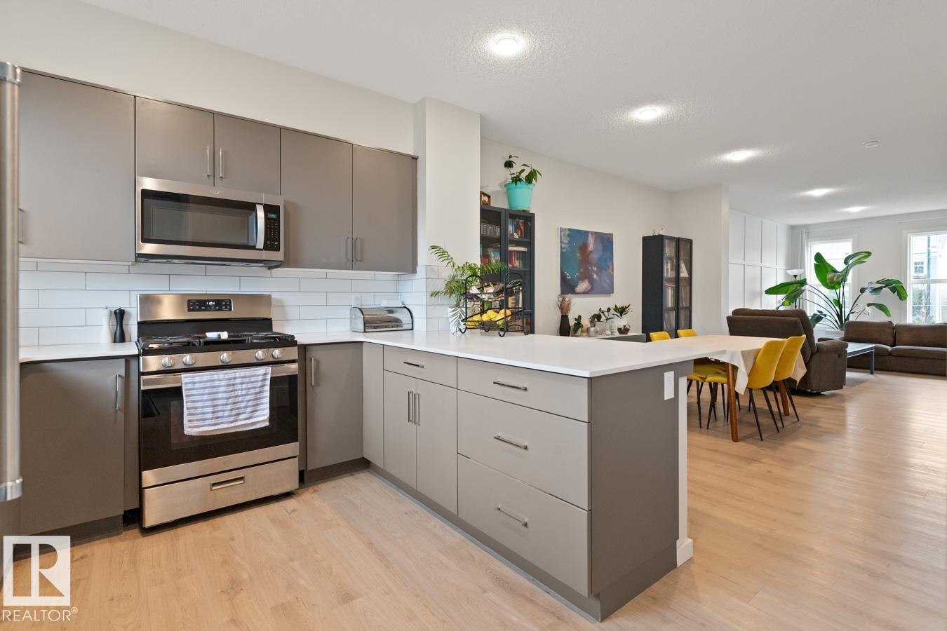 Photo 12 at 2147 Maple Road NW, Maple Crest, Edmonton