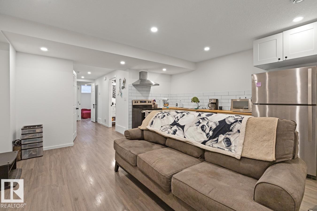 Photo 30 at 2147 Maple Road NW, Maple Crest, Edmonton