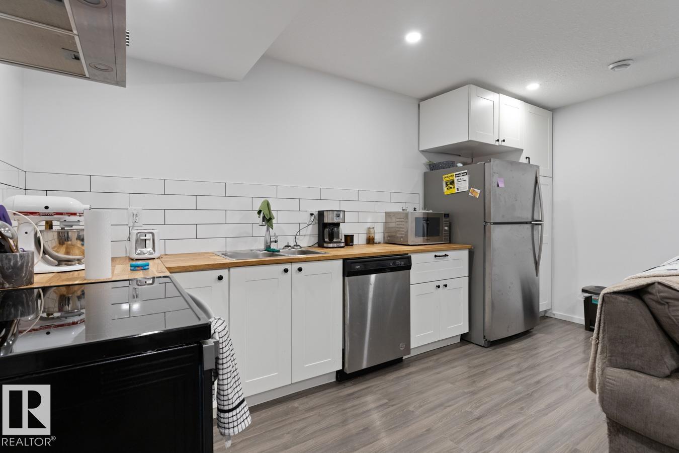 Photo 31 at 2147 Maple Road NW, Maple Crest, Edmonton