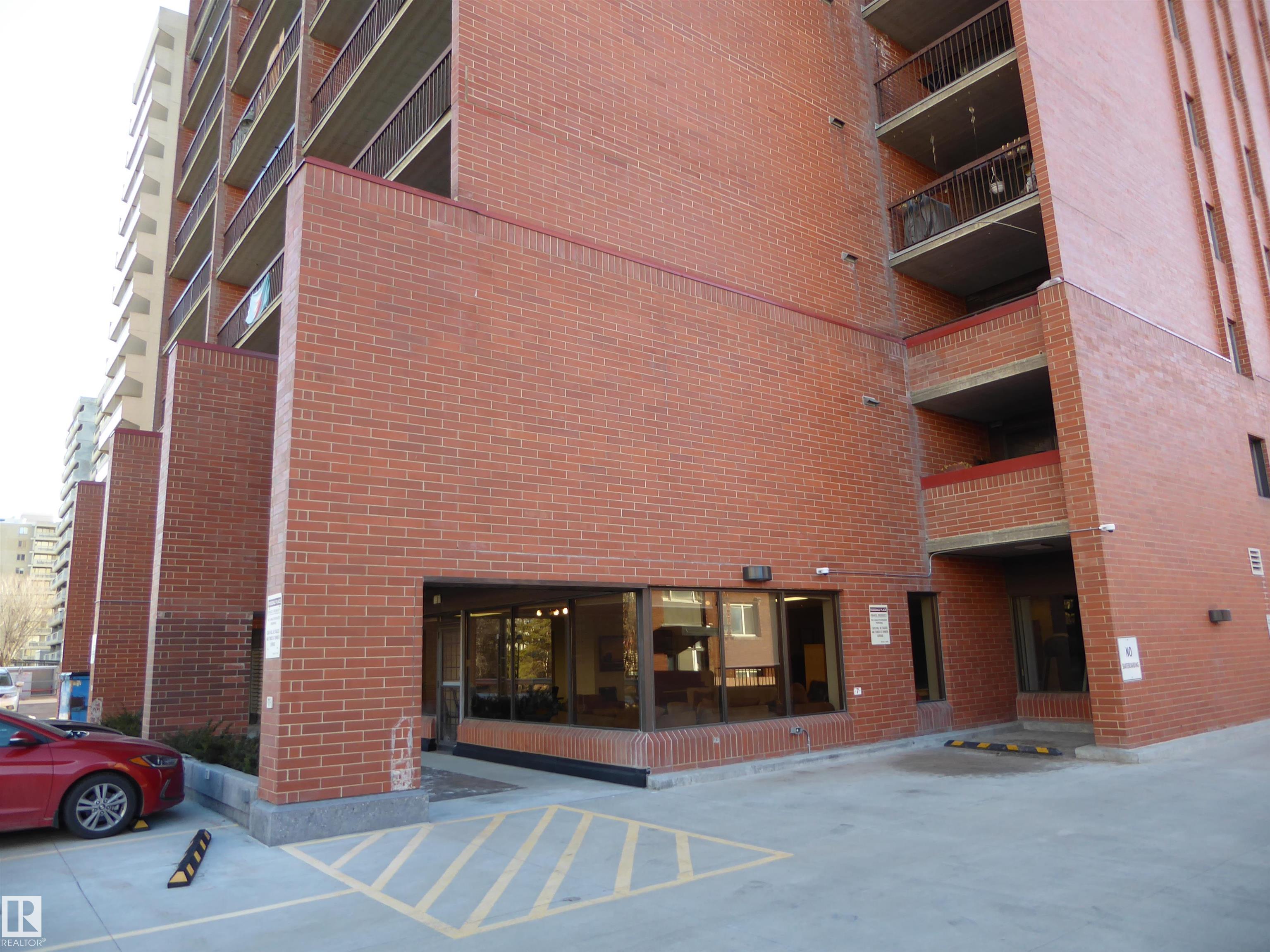 Photo 34 at 207 - 9917 110 Street NW, Wîhkwêntôwin, Edmonton