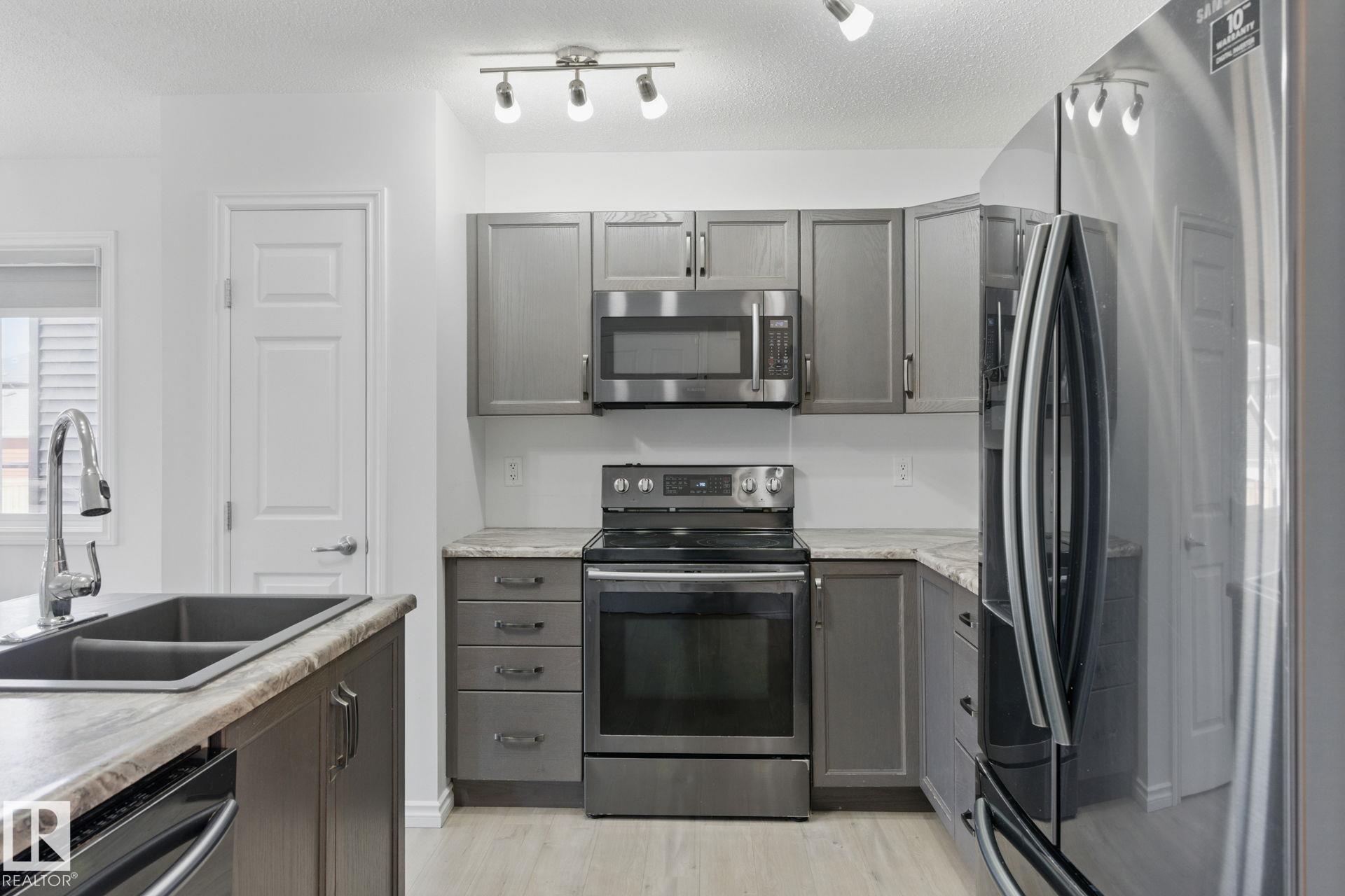 Photo 6 at 2416 Wonnacott crest SW, Walker, Edmonton