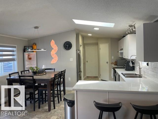 215 Oak Wood Drive NW 3