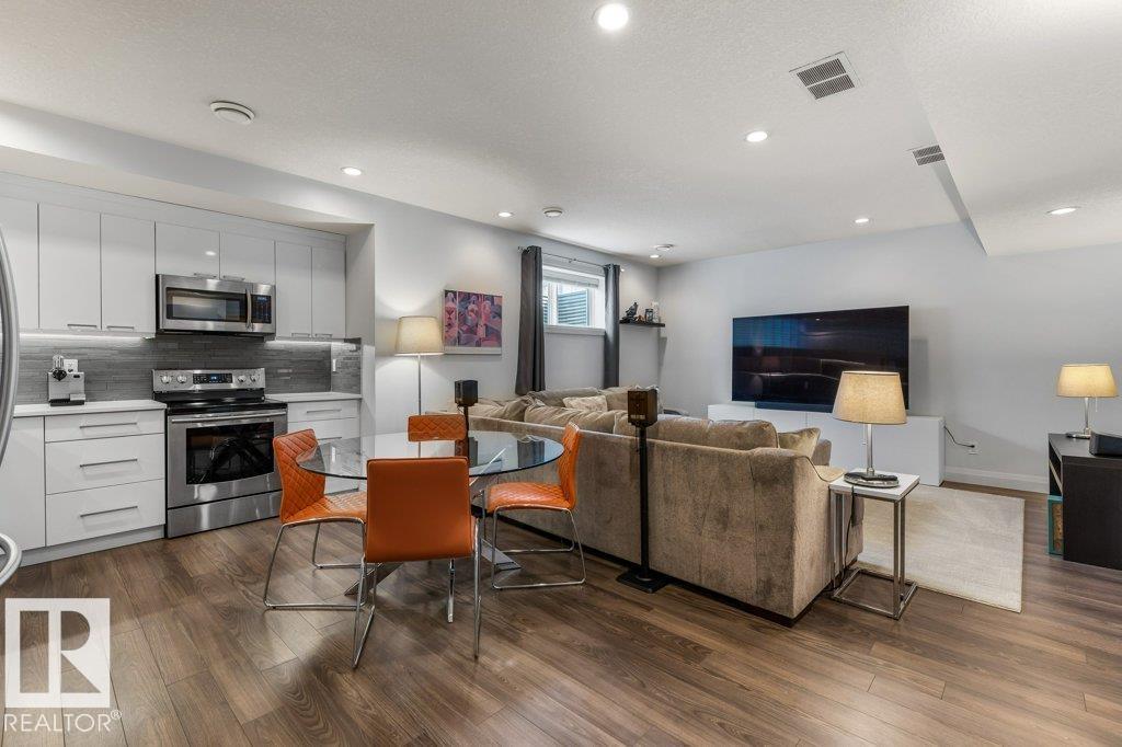 Photo 34 at 4476 Suzanna Crescent SW, Summerside, Edmonton