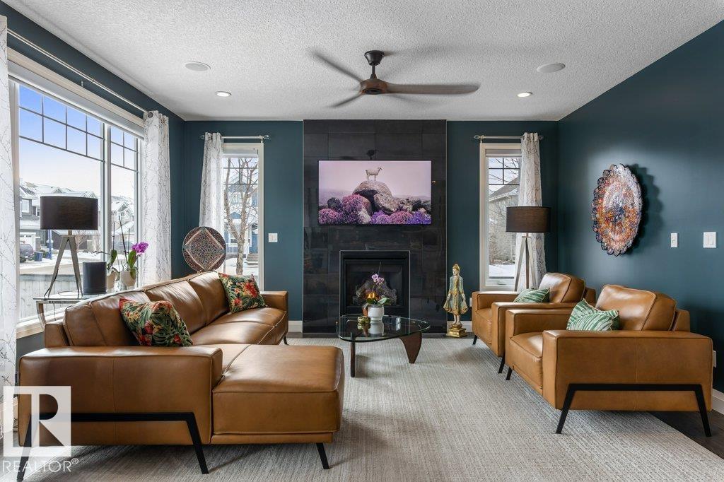 Photo 9 at 4476 Suzanna Crescent SW, Summerside, Edmonton