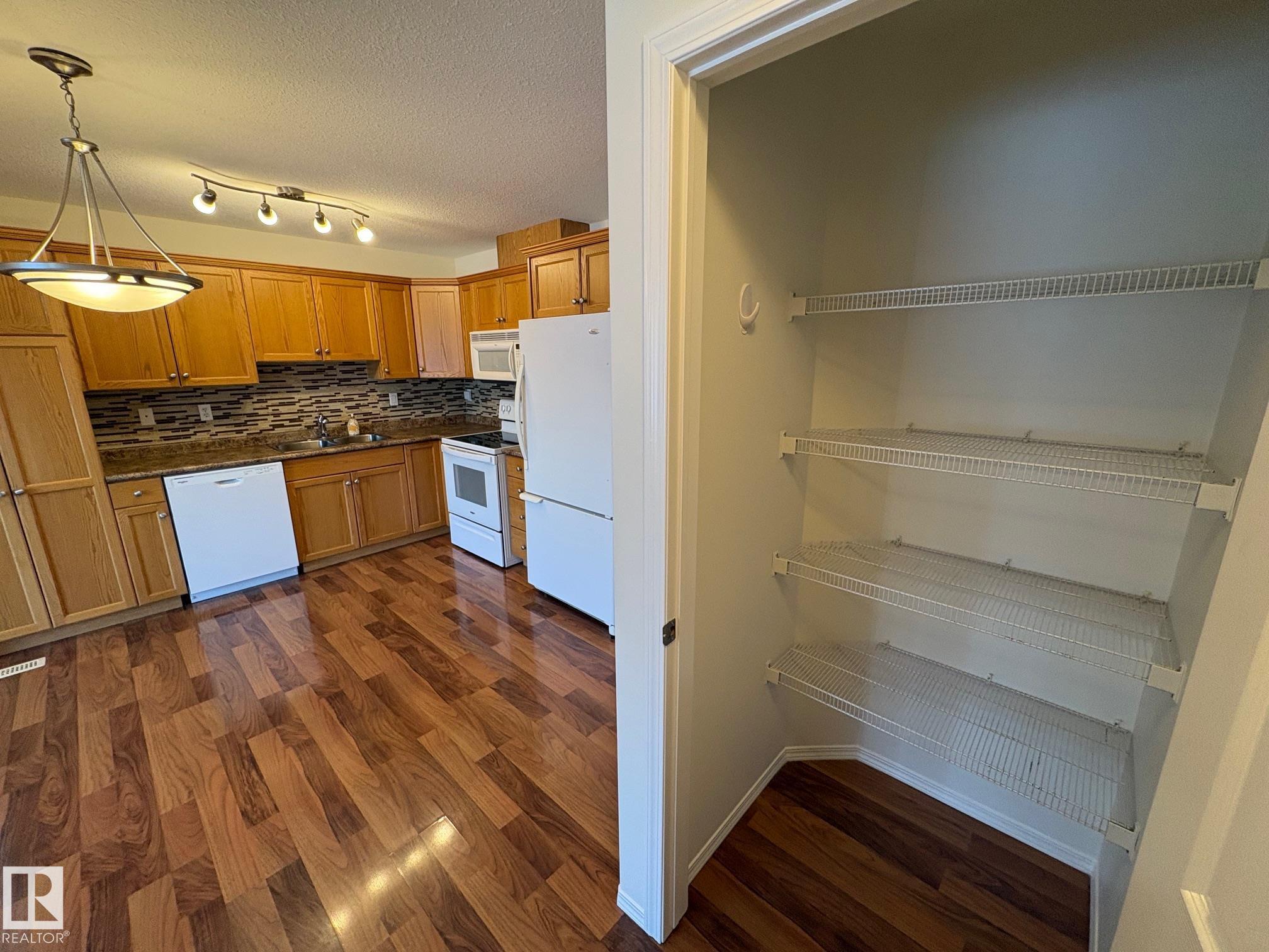 Photo 25 at 16 - 2816 34 Avenue NW, Wild Rose, Edmonton