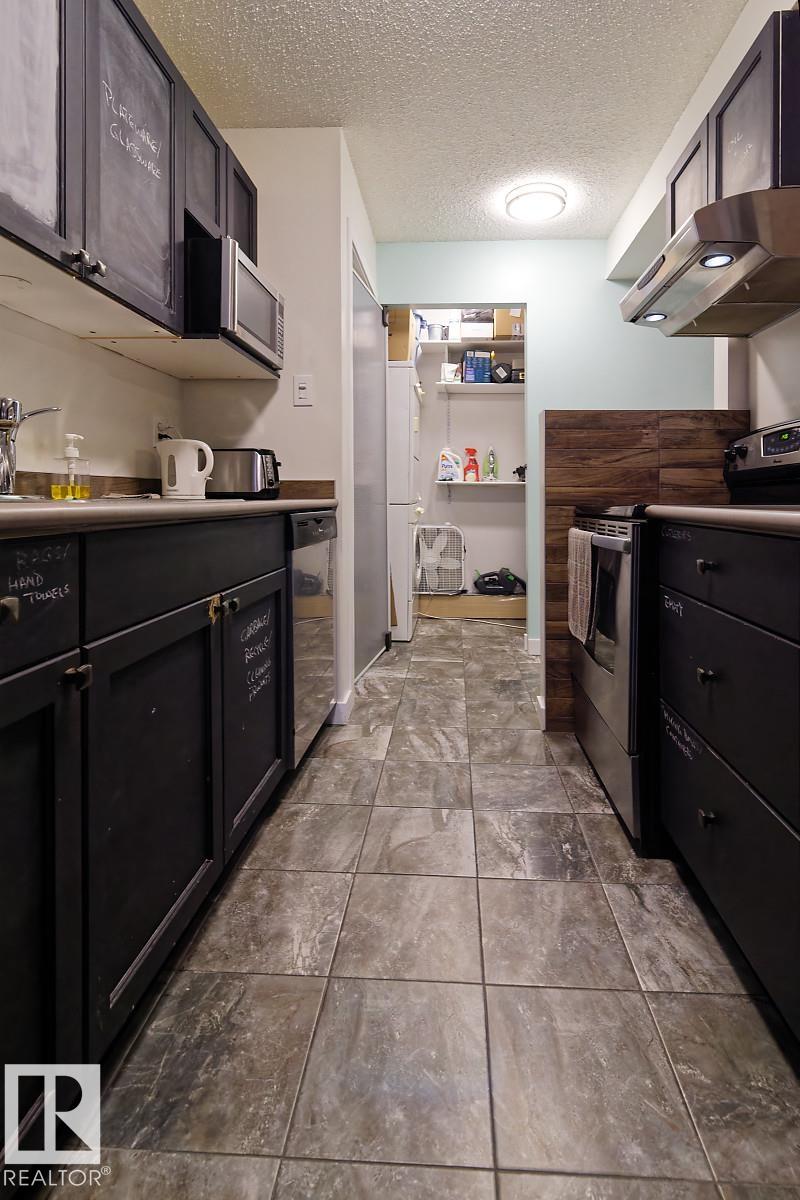 Photo 15 at 11217 103 Avenue NW, Wîhkwêntôwin, Edmonton