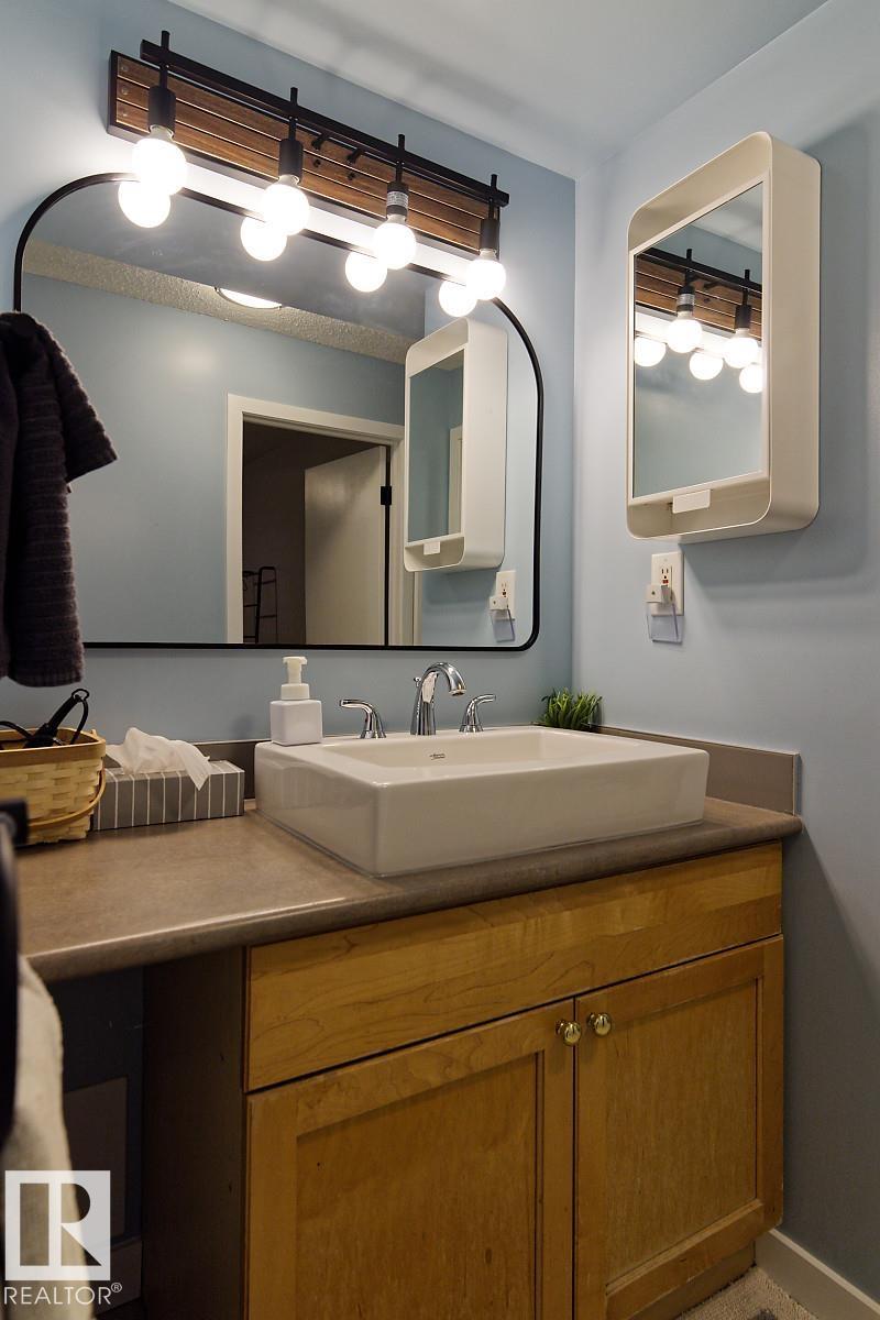 Photo 18 at 11217 103 Avenue NW, Wîhkwêntôwin, Edmonton