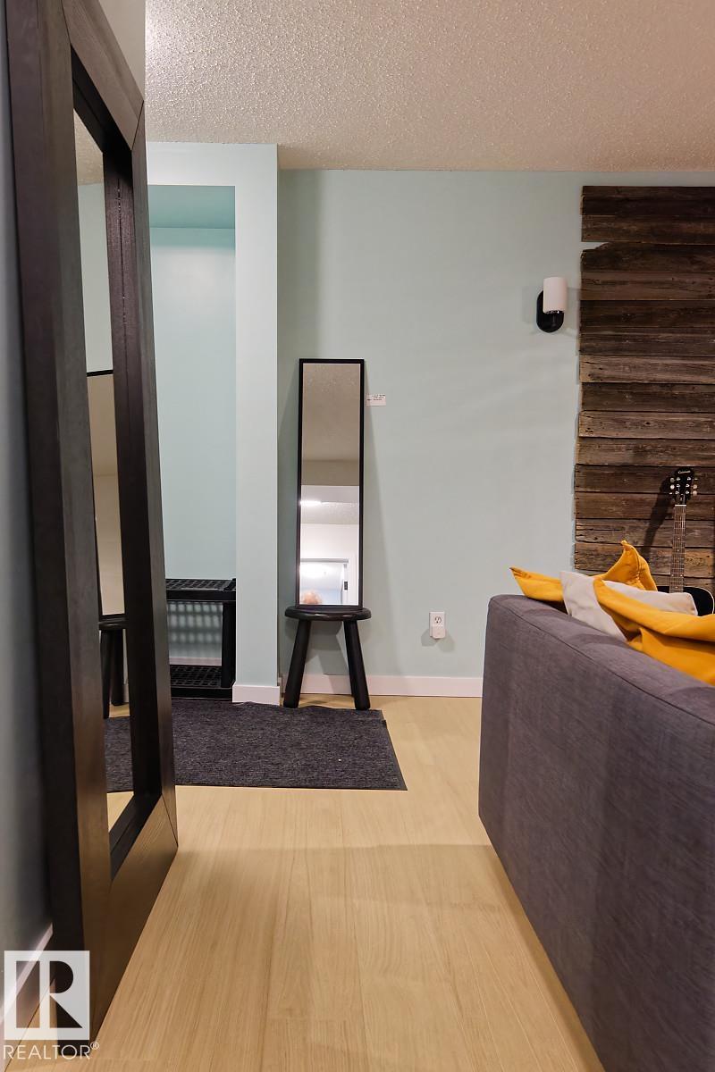 Photo 21 at 11217 103 Avenue NW, Wîhkwêntôwin, Edmonton