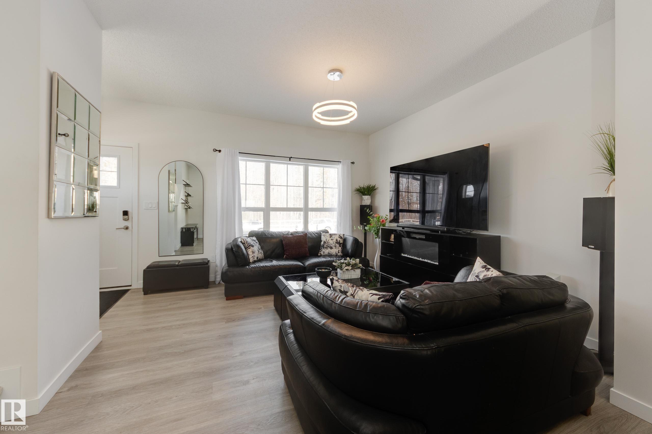 Picture for 5181 EDGEMONT BV NW