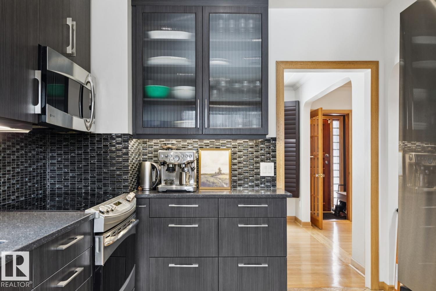 Photo 26 at 10537 140 Street NW, Glenora, Edmonton