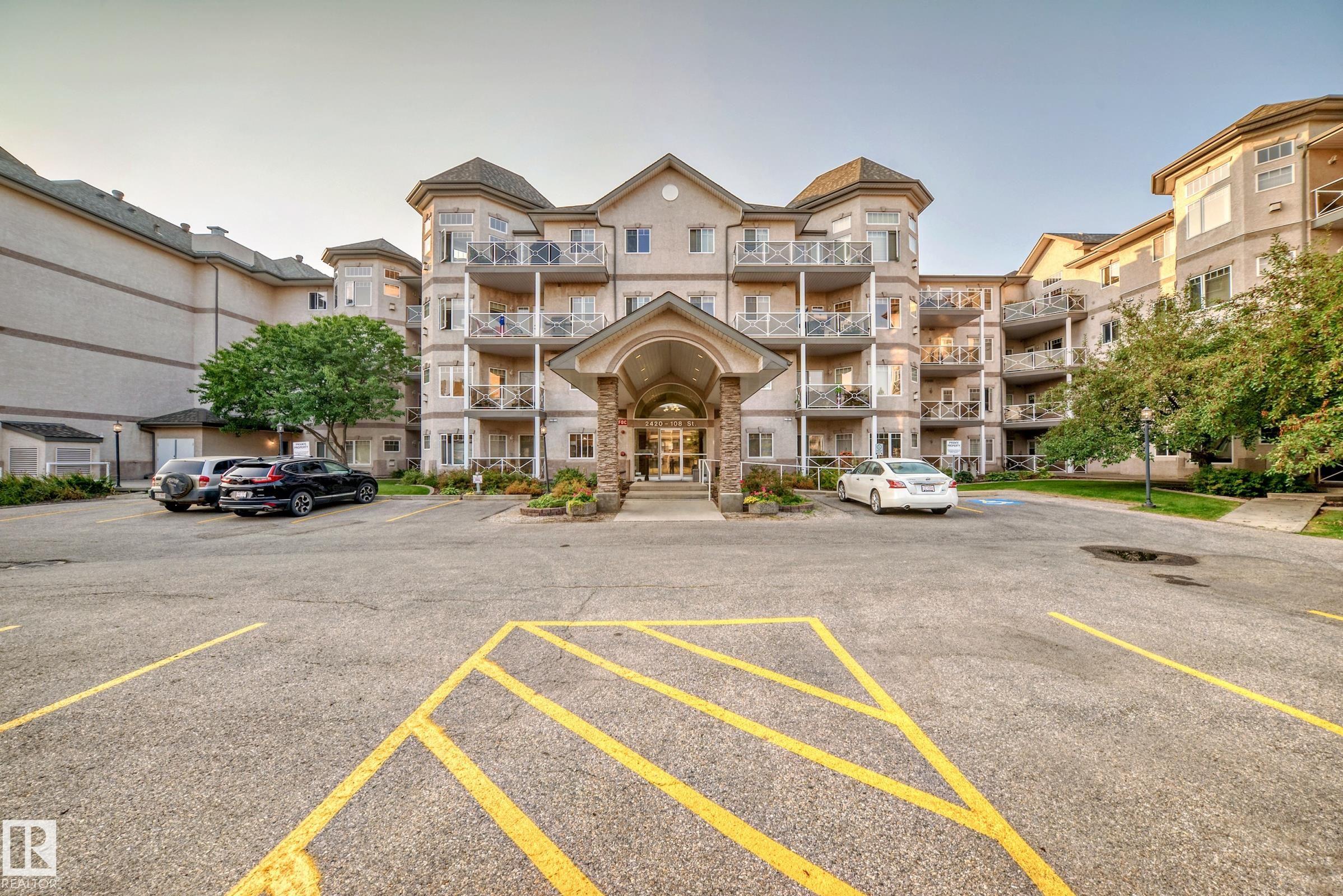 Photo 2 at 418 - 2420 108 Street NW, Ermineskin, Edmonton