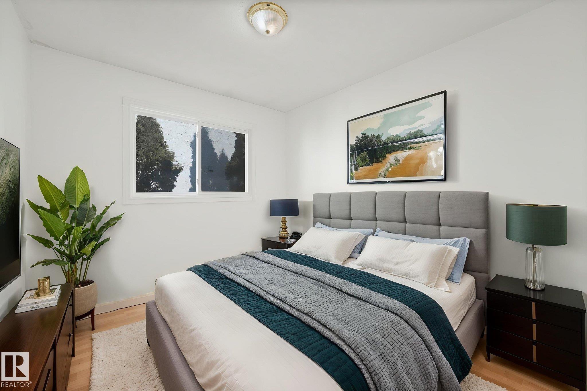 Photo 17 at 10350 154 Street NW, Canora, Edmonton